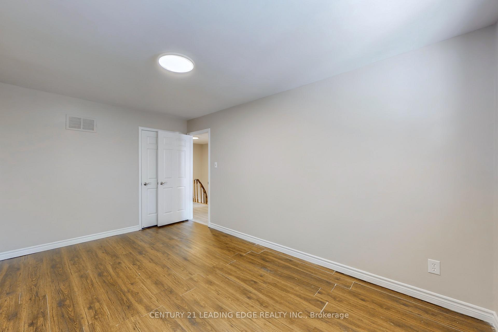Photo 19 of 110 Stargell Crescent, Markham, Raymerville — HOMEH