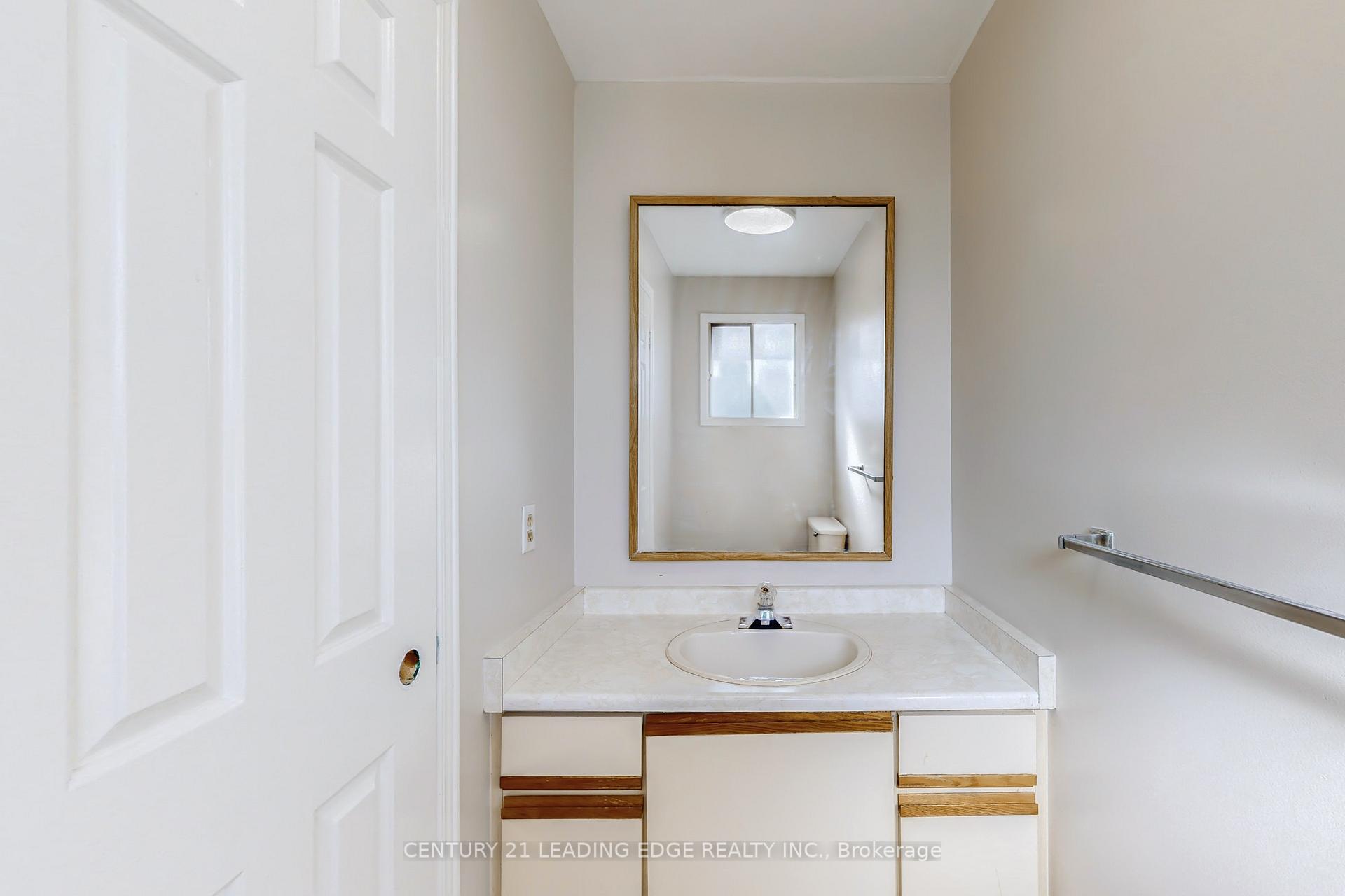 Photo 25 of 110 Stargell Crescent, Markham, Raymerville — HOMEH