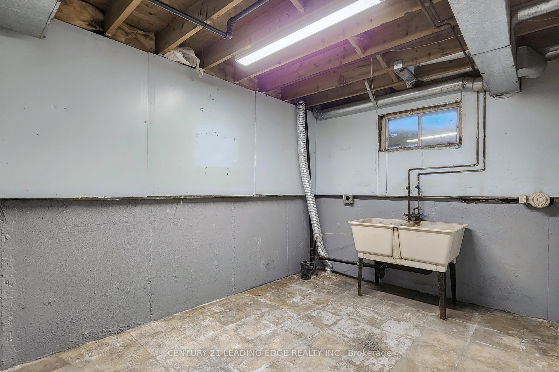 Photo 37 of 110 Stargell Crescent, Markham, Raymerville — HOMEH