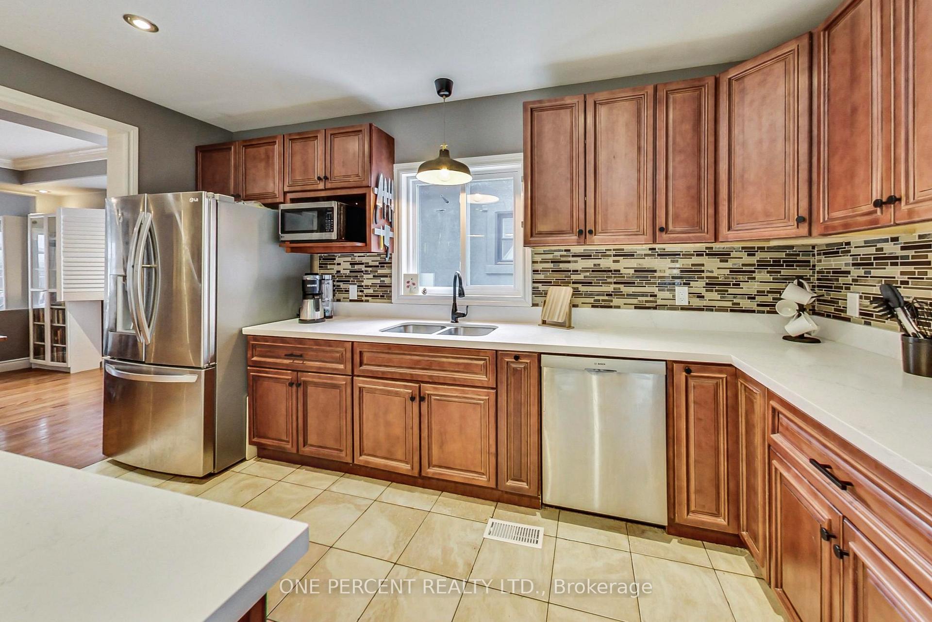 Photo 19 of 23 Grove Street, Hamilton, Corktown — HOMEH
