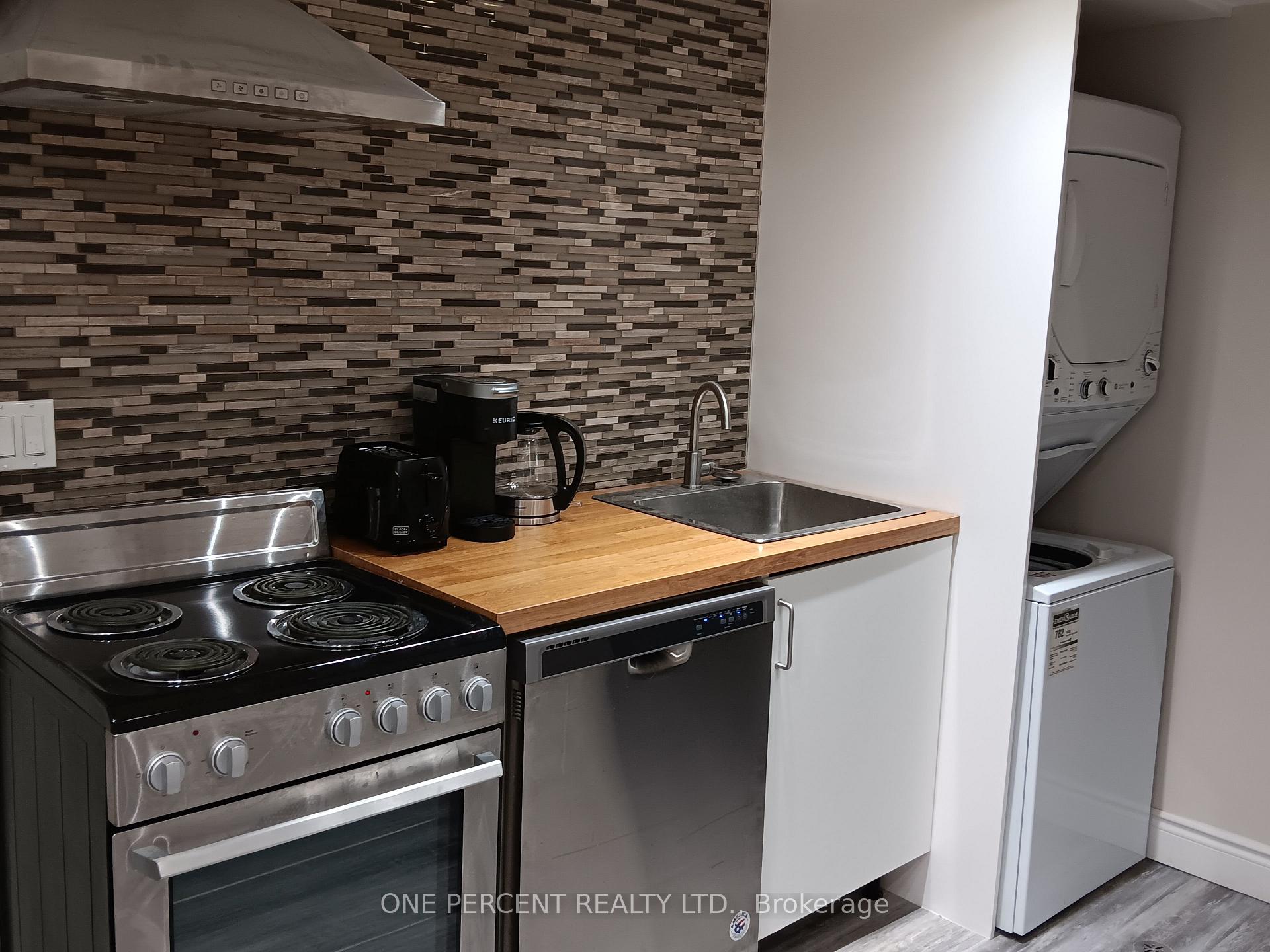 Photo 42 of 23 Grove Street, Hamilton, Corktown — HOMEH