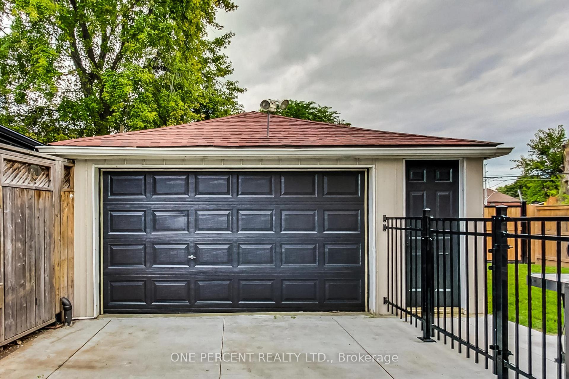Photo 35 of 23 Grove Street, Hamilton, Corktown — HOMEH