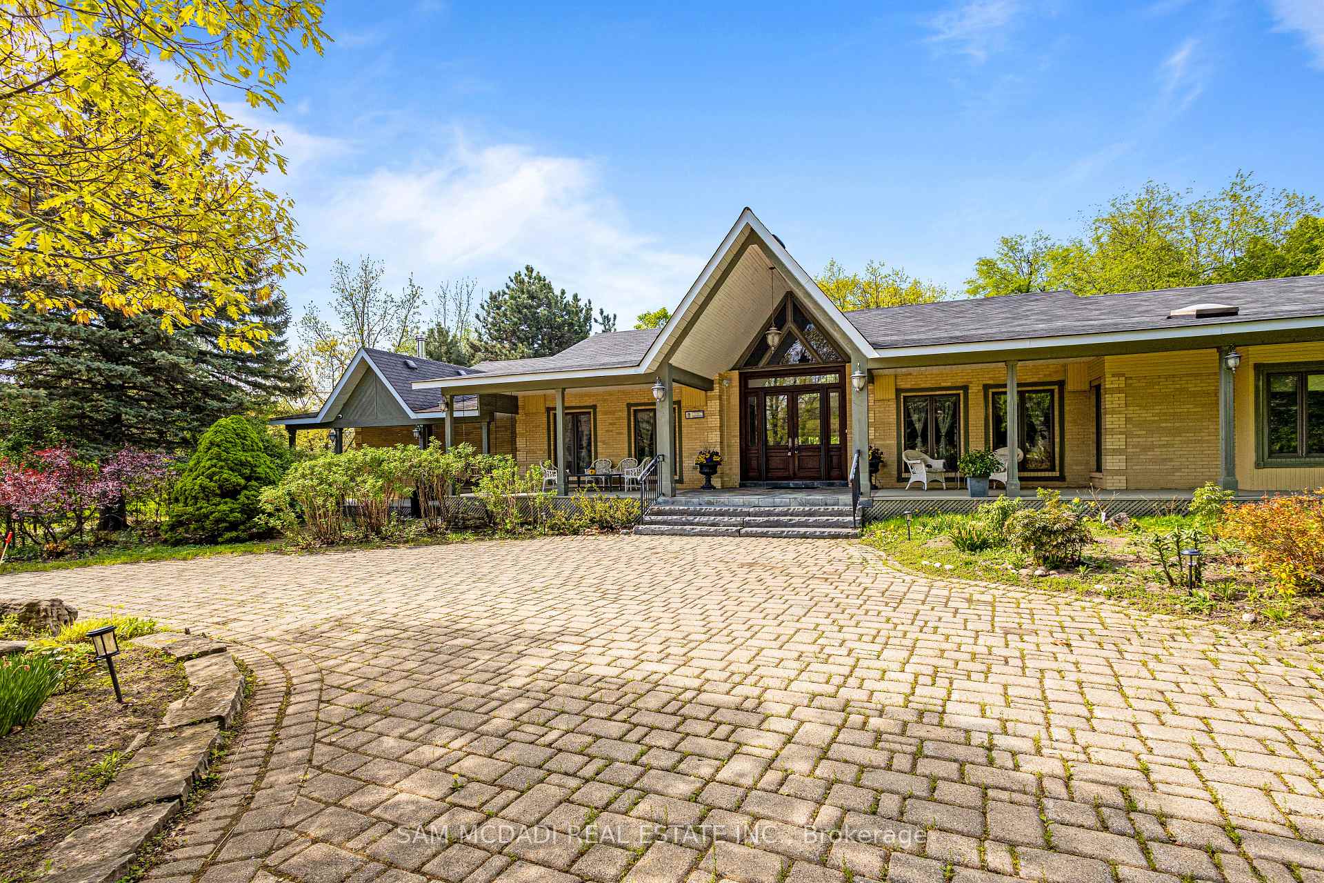 Photo 1 of 16 Calstock Place, Brampton, Credit Valley — HOMEH