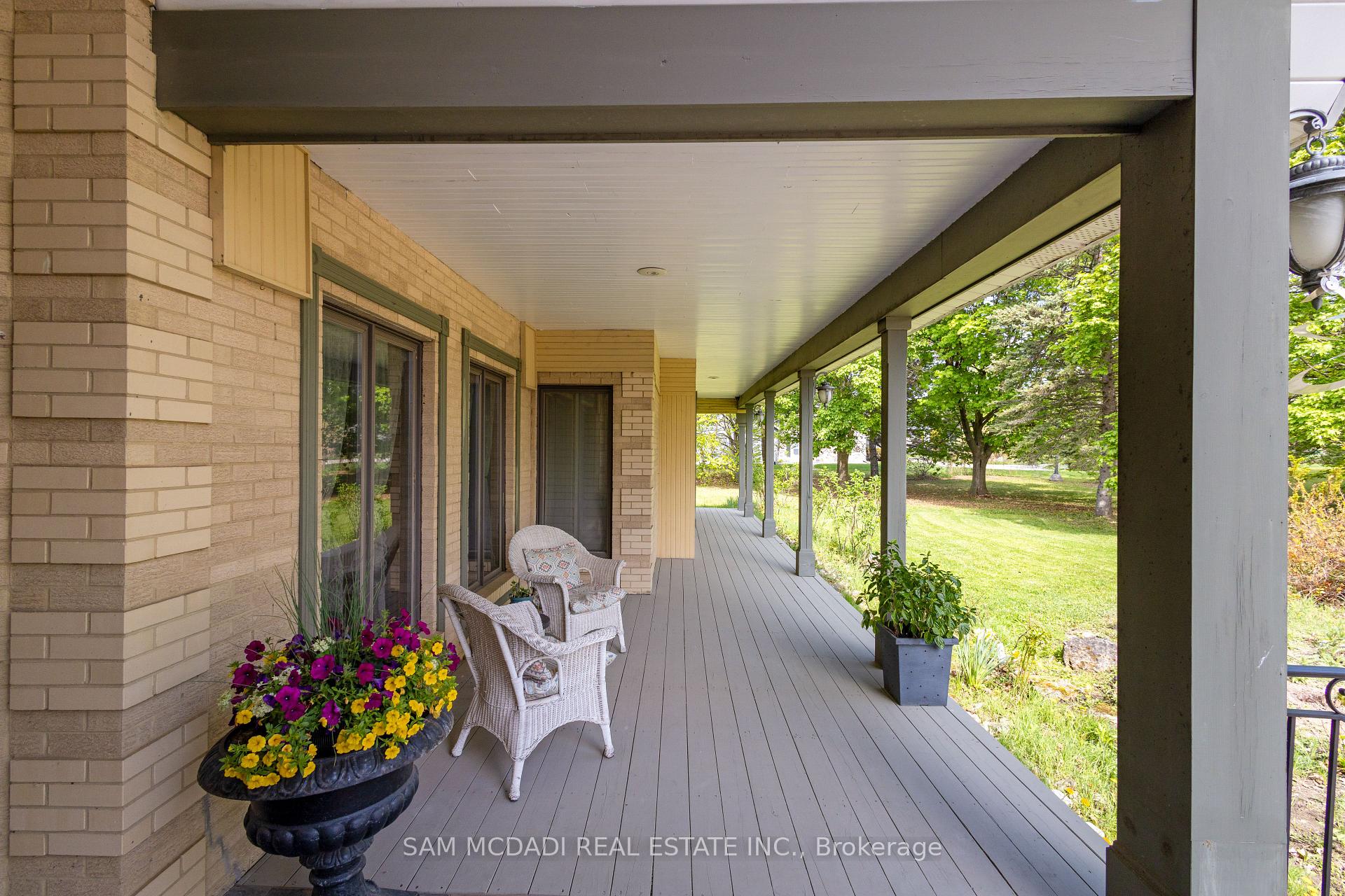 Photo 2 of 16 Calstock Place, Brampton, Credit Valley — HOMEH