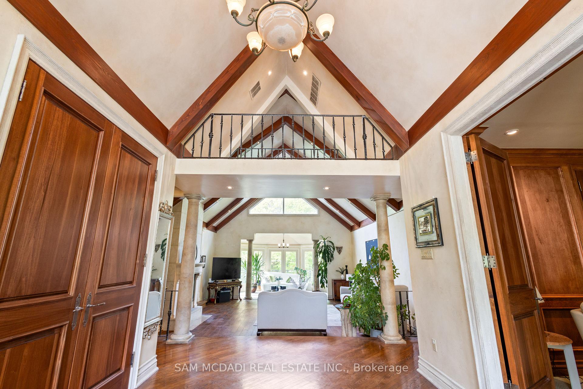 Photo 7 of 16 Calstock Place, Brampton, Credit Valley — HOMEH