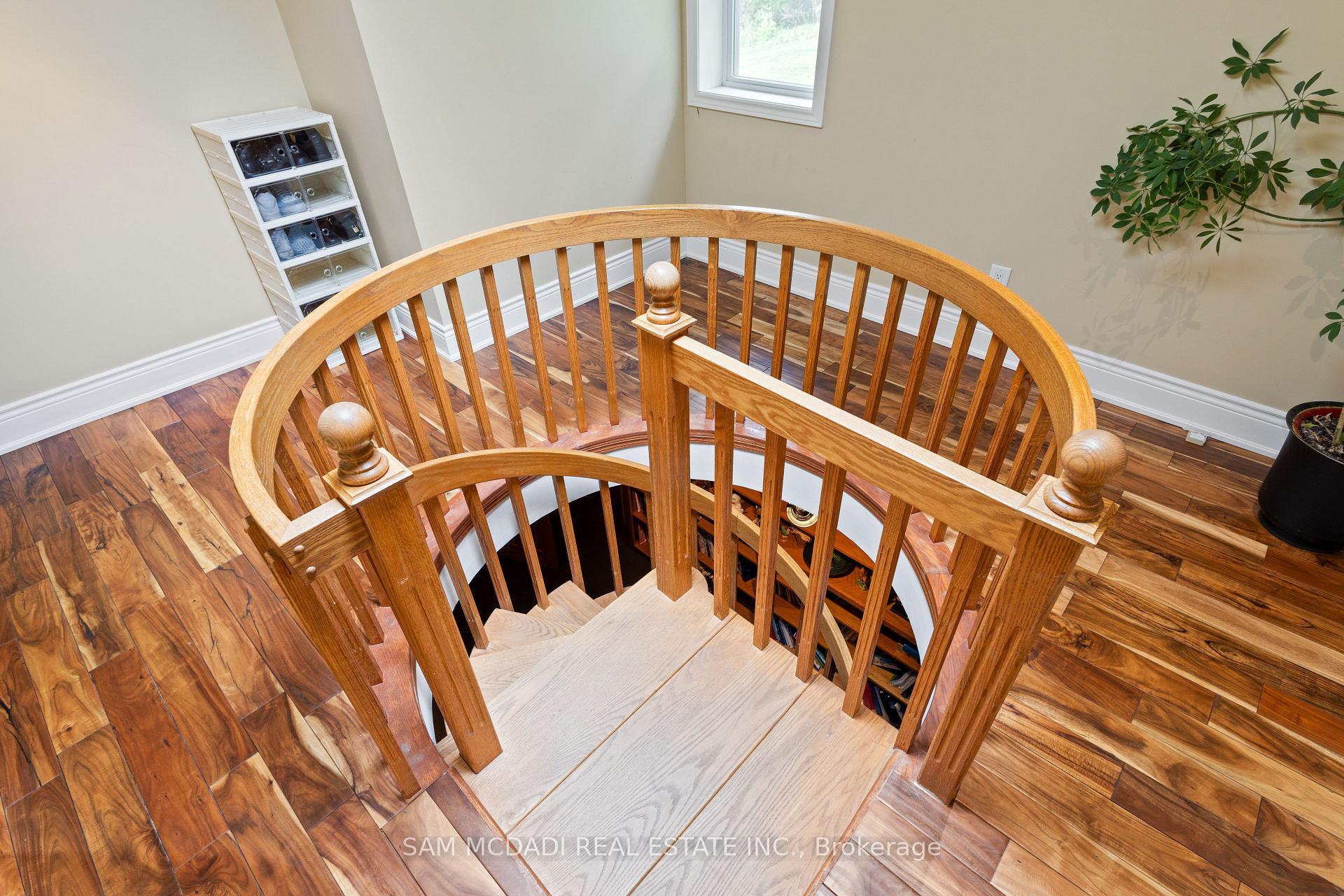 Photo 38 of 16 Calstock Place, Brampton, Credit Valley — HOMEH