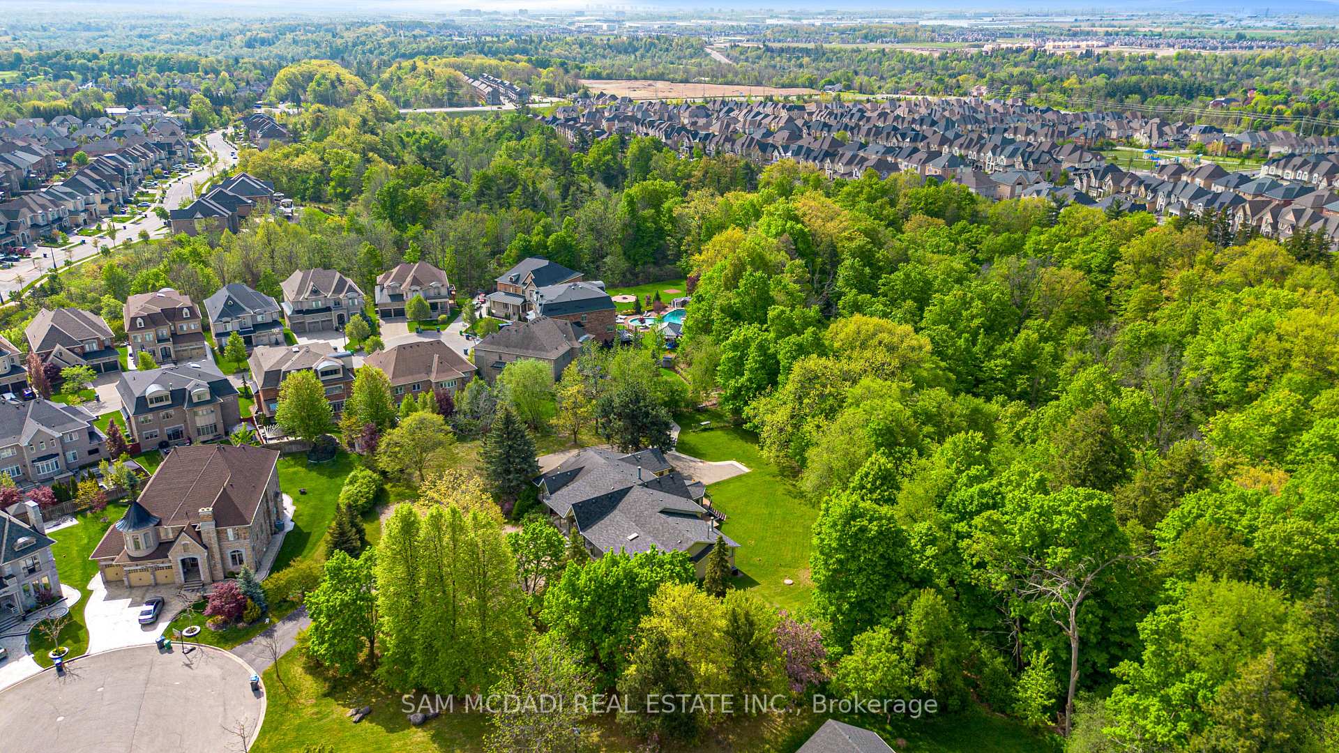 Photo 26 of 16 Calstock Place, Brampton, Credit Valley — HOMEH