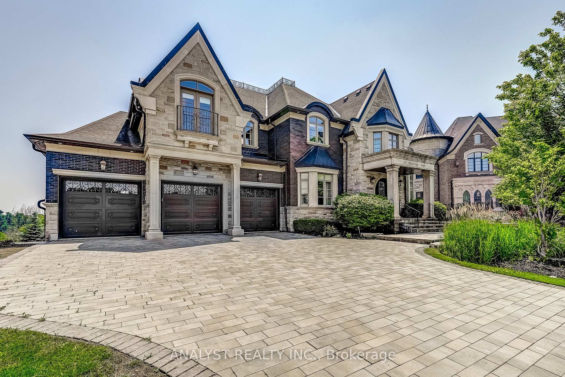 Photo 5 of 115 Hazelridge Court, Vaughan, Kleinburg — HOMEH