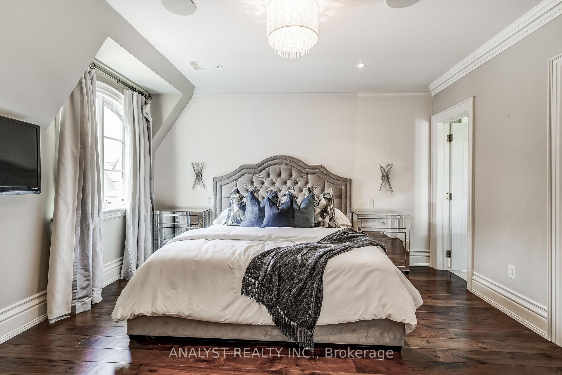 Photo 45 of 115 Hazelridge Court, Vaughan, Kleinburg — HOMEH