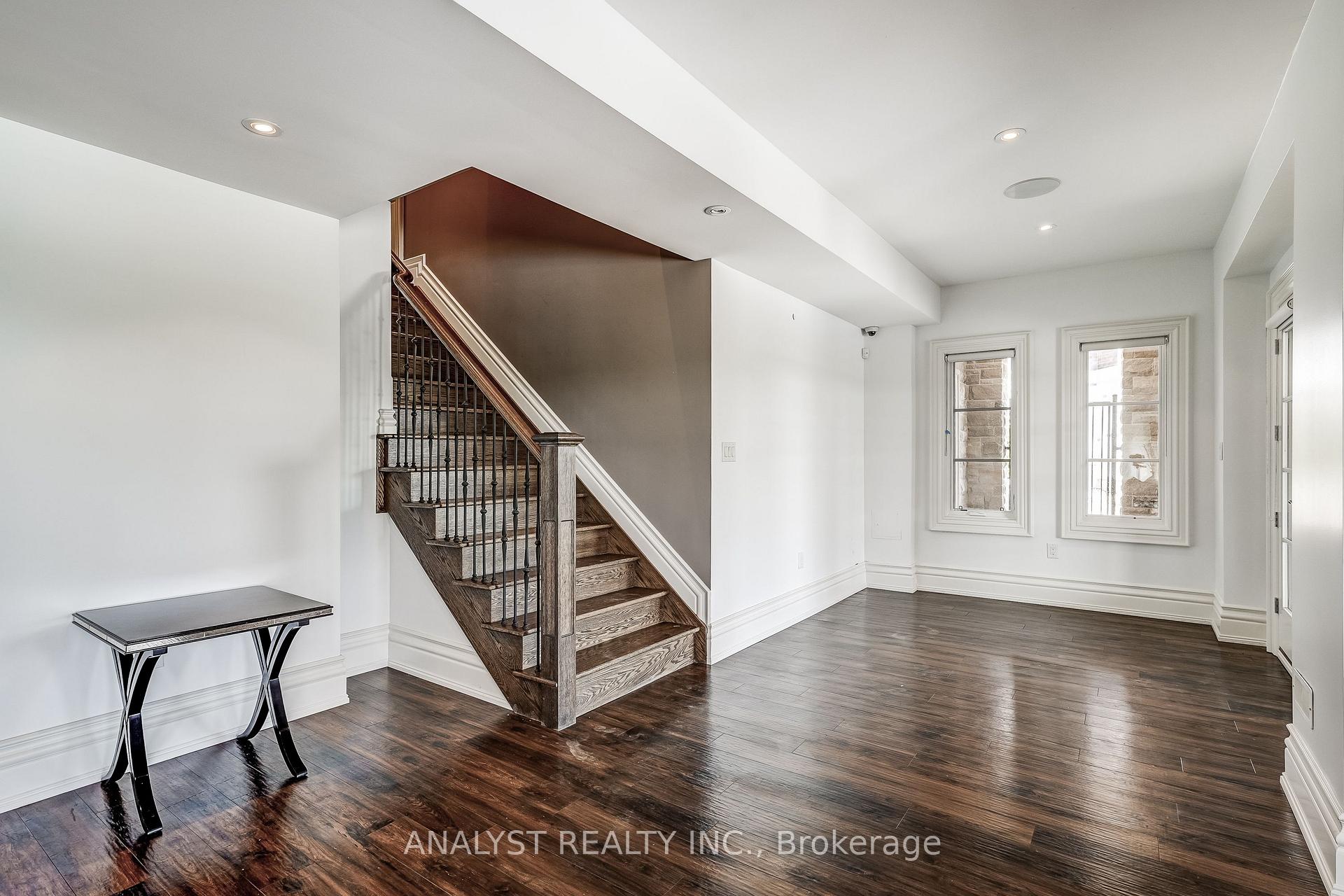 Photo 28 of 115 Hazelridge Court, Vaughan, Kleinburg — HOMEH