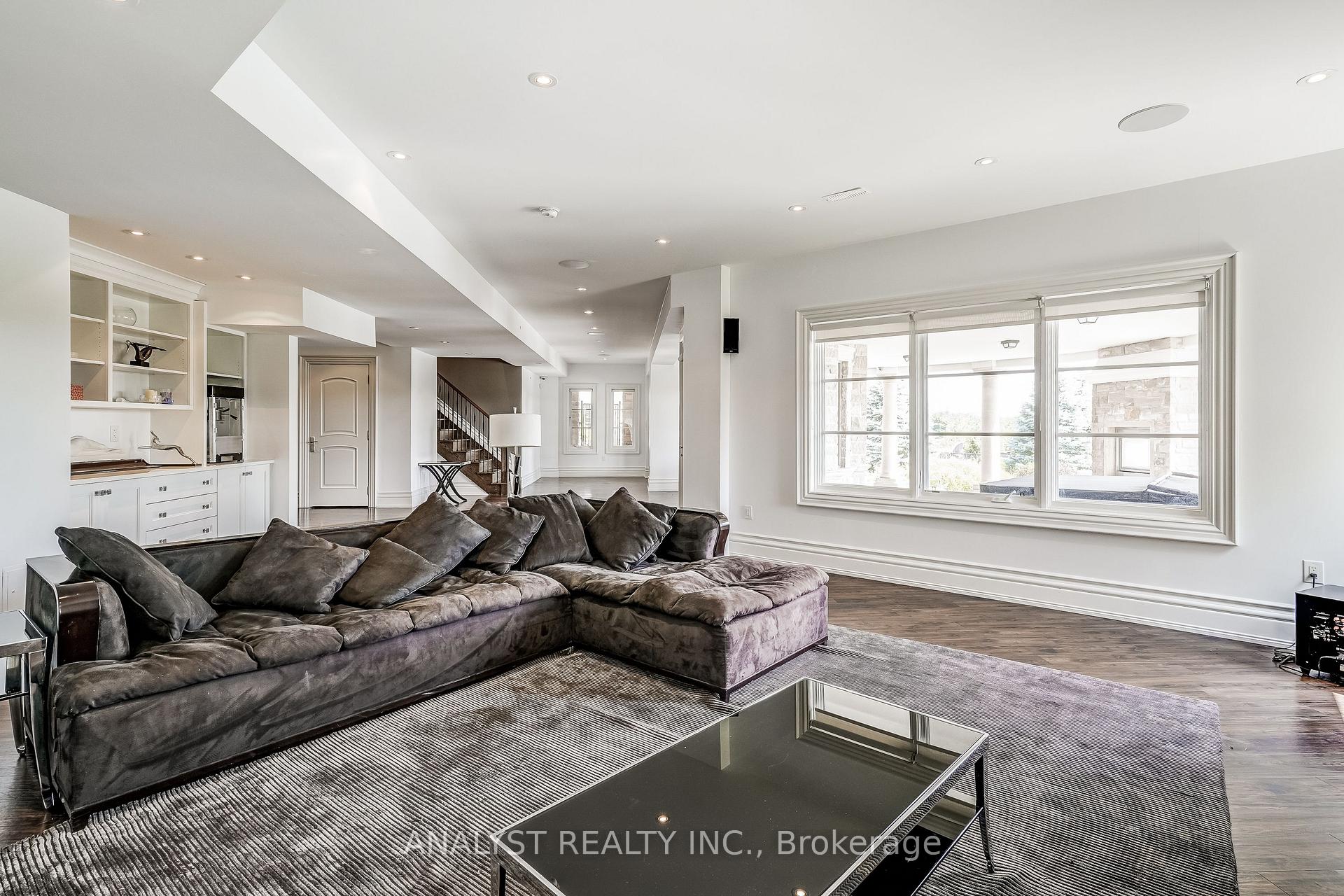 Photo 48 of 115 Hazelridge Court, Vaughan, Kleinburg — HOMEH