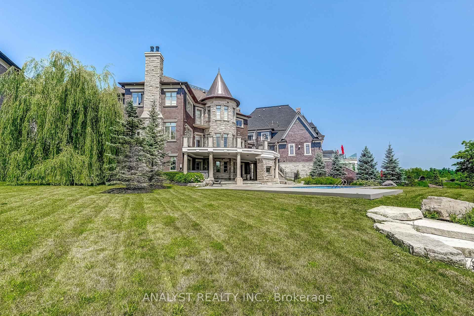 Photo 49 of 115 Hazelridge Court, Vaughan, Kleinburg — HOMEH