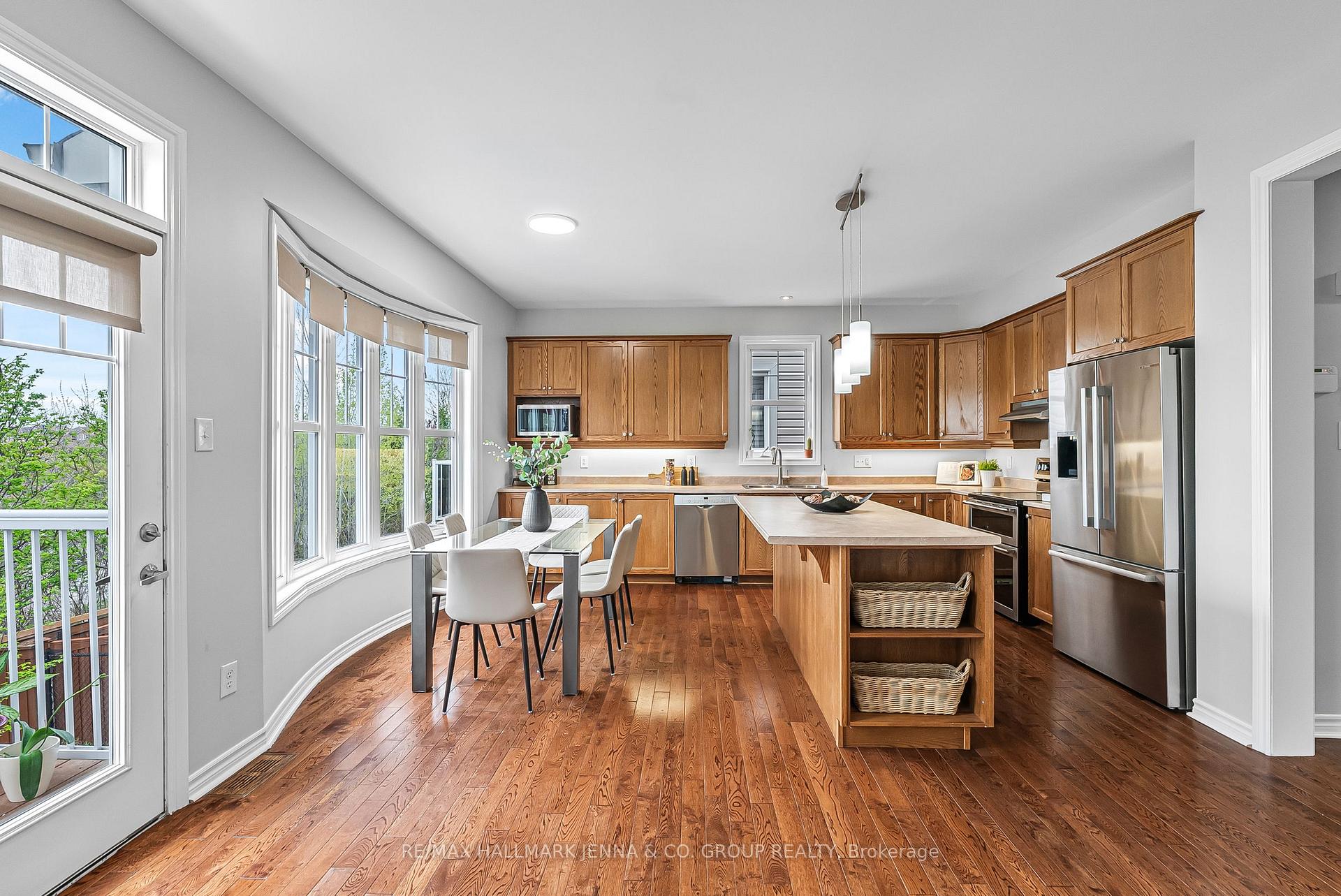 Photo 10 of 2641 Fallingwater Circle, Ottawa, Barrhaven - Half Moon Bay — HOMEH