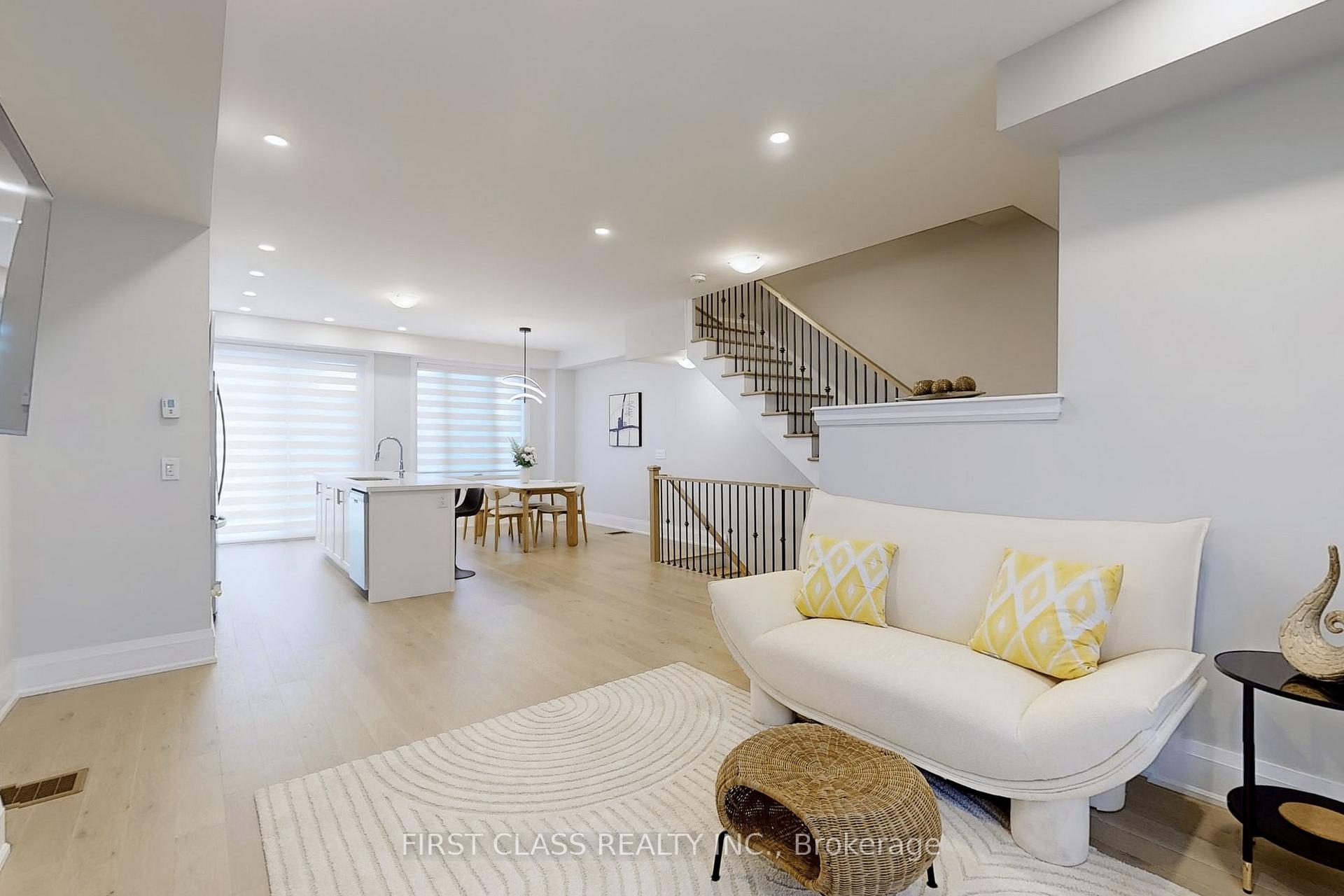 Photo 6 of 21 Guardhouse Crescent, Markham, Angus Glen — HOMEH