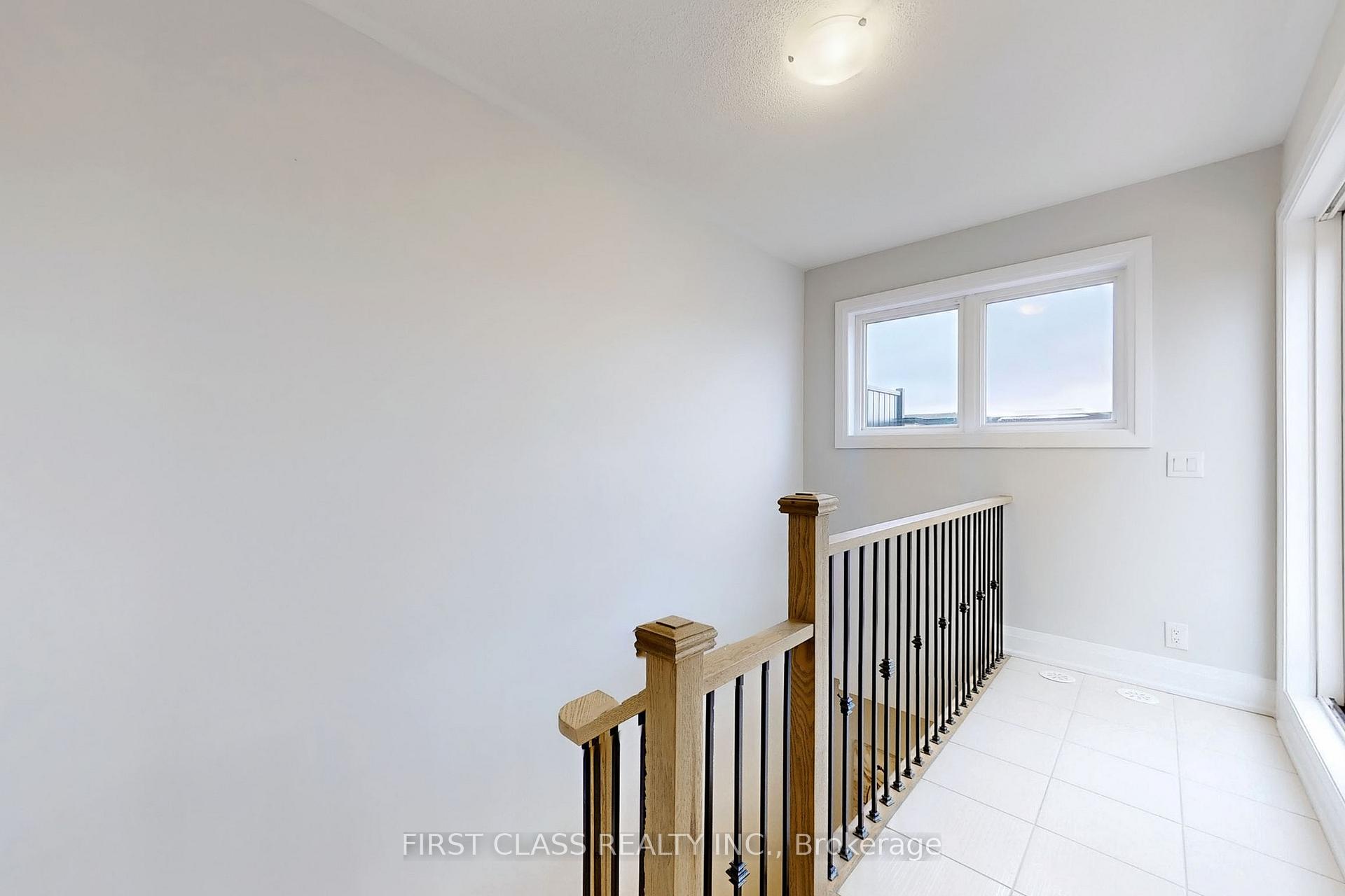 Photo 15 of 21 Guardhouse Crescent, Markham, Angus Glen — HOMEH