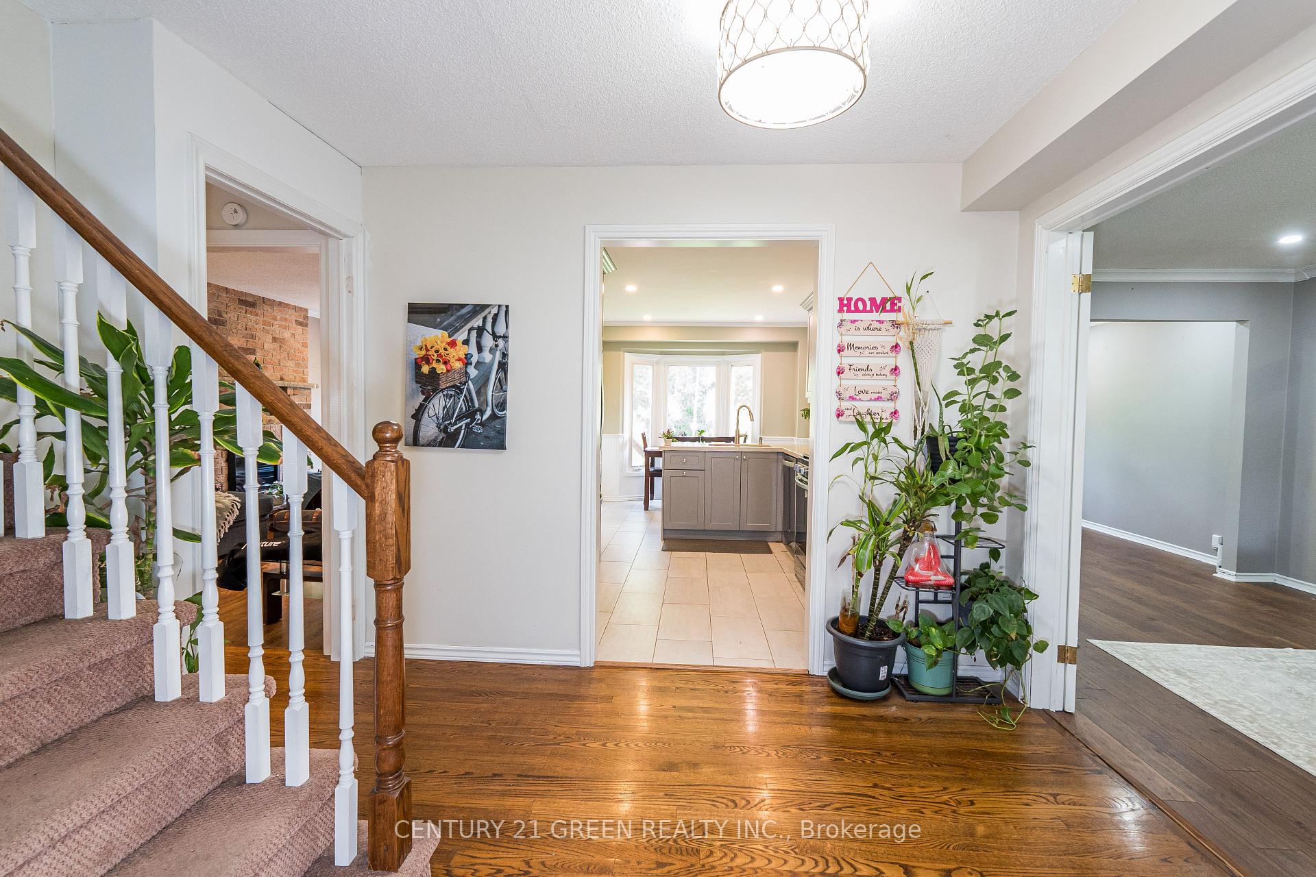 Photo 7 of 13 Alderbrook Drive, Clarington, Courtice — HOMEH