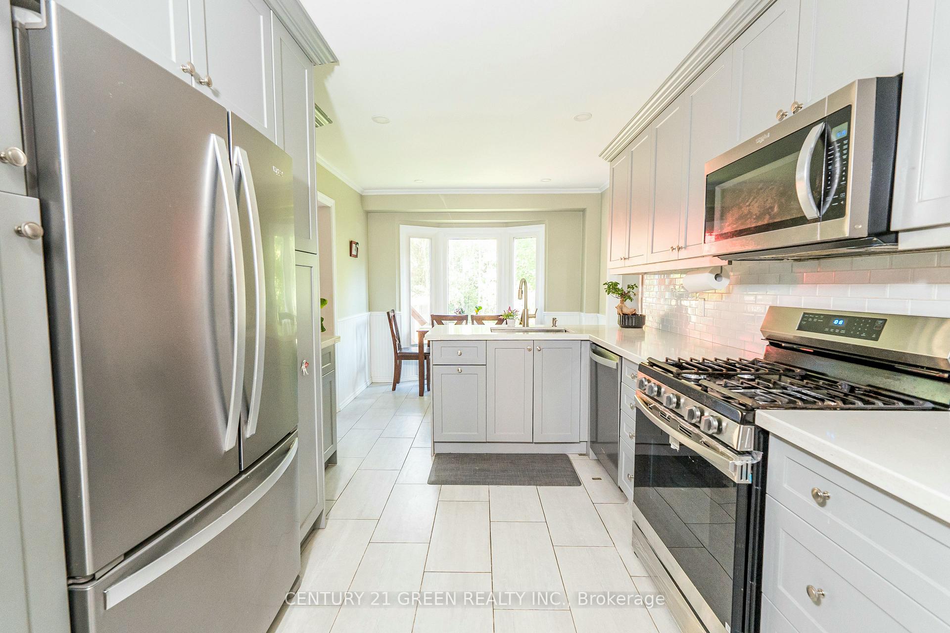 Photo 14 of 13 Alderbrook Drive, Clarington, Courtice — HOMEH