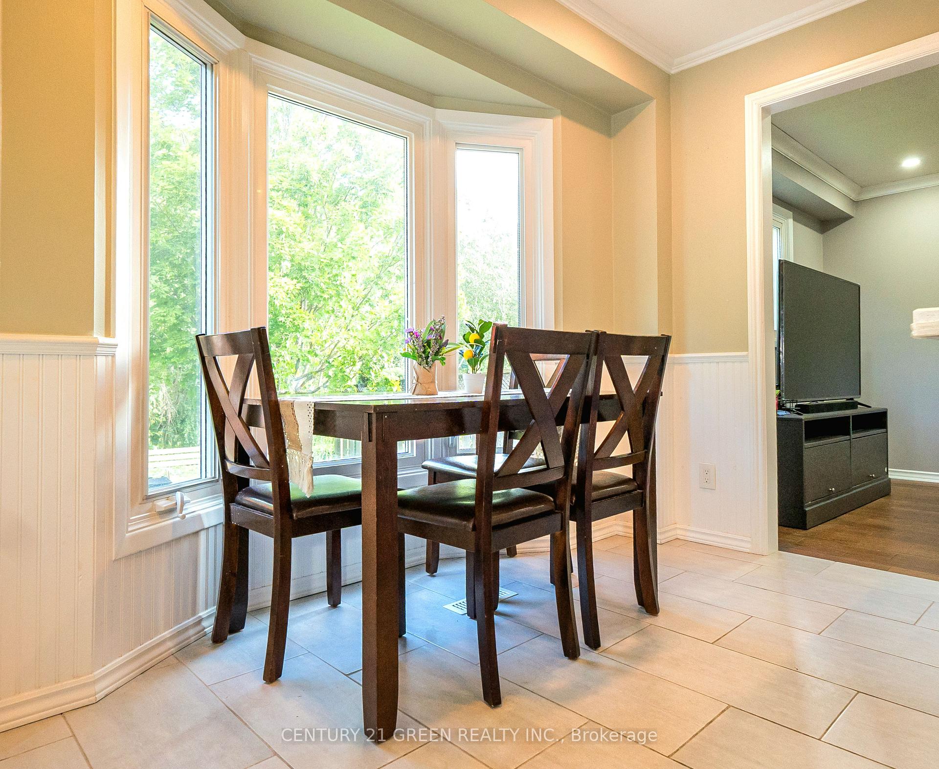 Photo 16 of 13 Alderbrook Drive, Clarington, Courtice — HOMEH