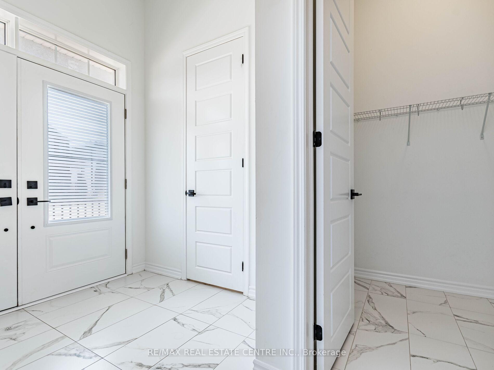 Photo 3 of 71 Routley Street, Kitchener — HOMEH