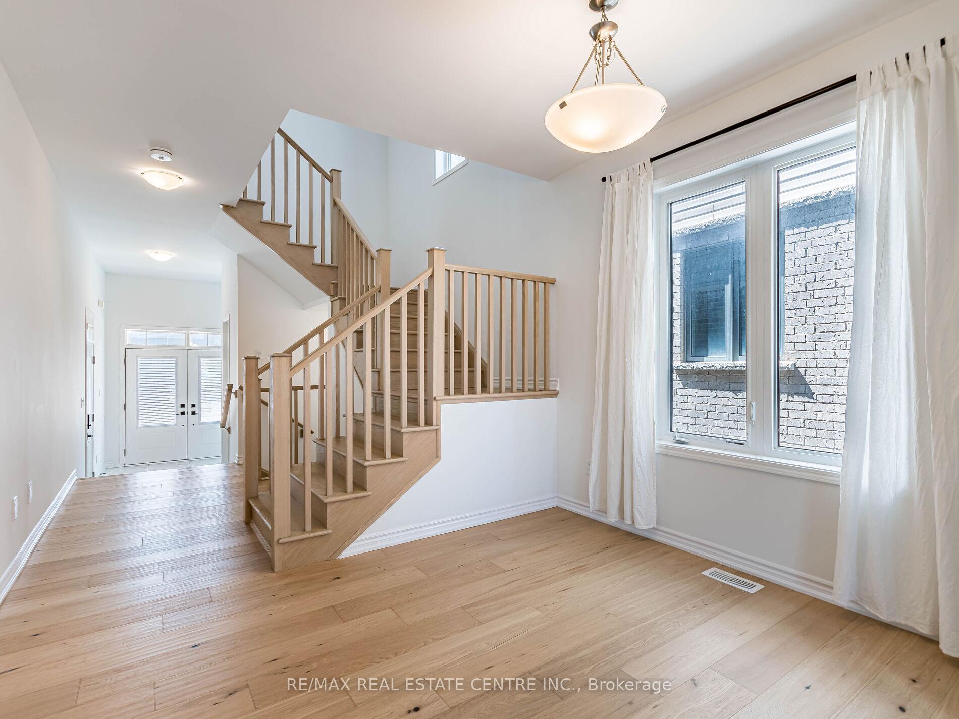 Photo 5 of 71 Routley Street, Kitchener — HOMEH