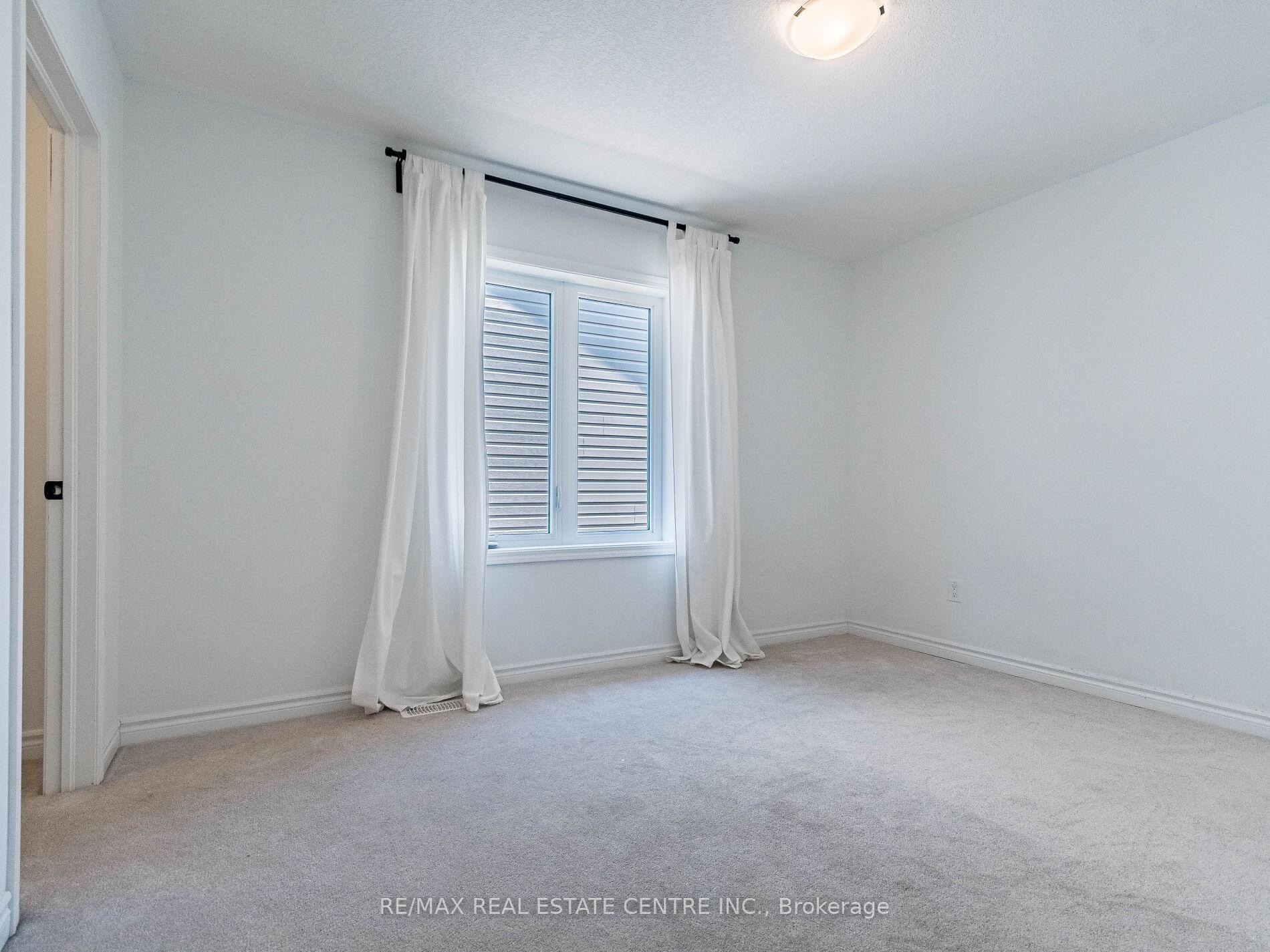 Photo 27 of 71 Routley Street, Kitchener — HOMEH