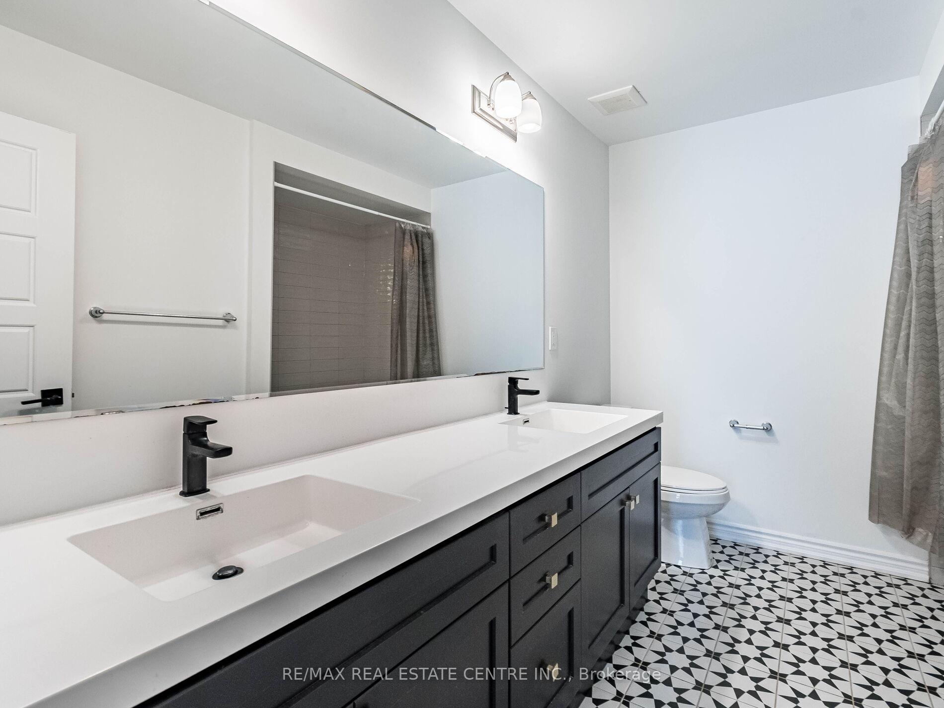 Photo 42 of 71 Routley Street, Kitchener — HOMEH