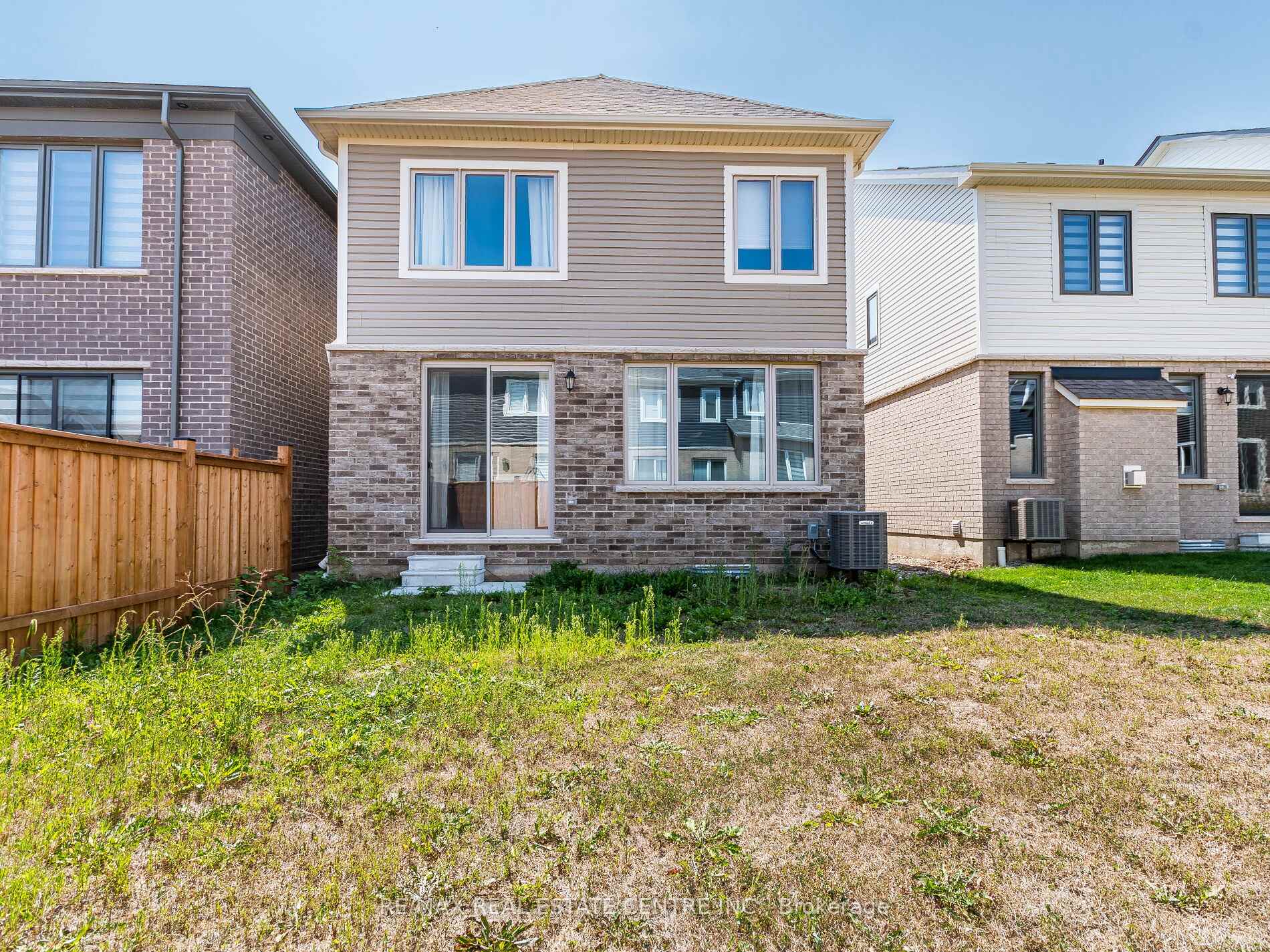 Photo 37 of 71 Routley Street, Kitchener — HOMEH