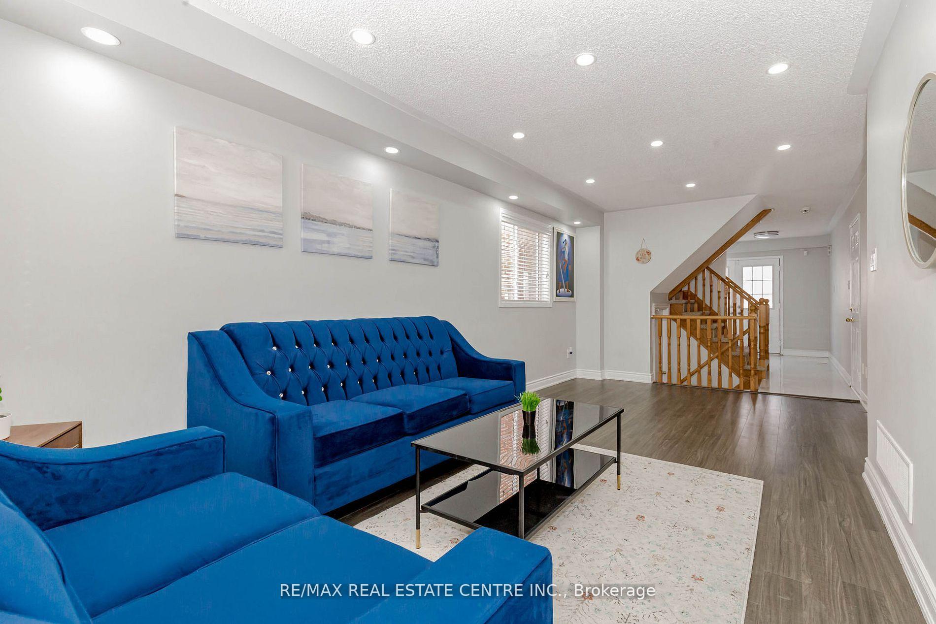 Photo 11 of 12 Tregate Crescent W, Brampton, Fletcher's Meadow — HOMEH