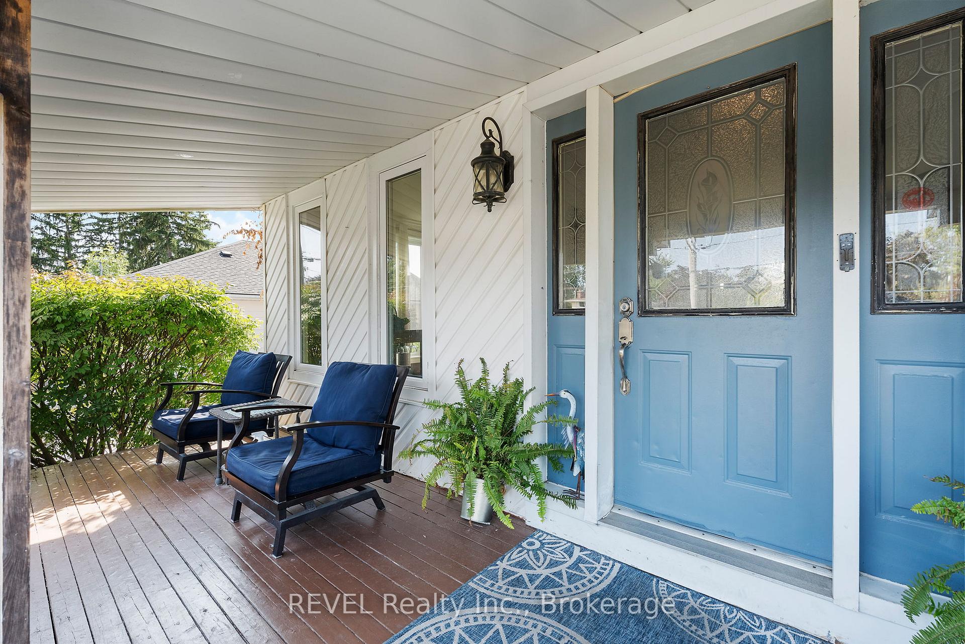 Photo 8 of 6431 Montrose Road, Niagara Falls, West Wood — HOMEH