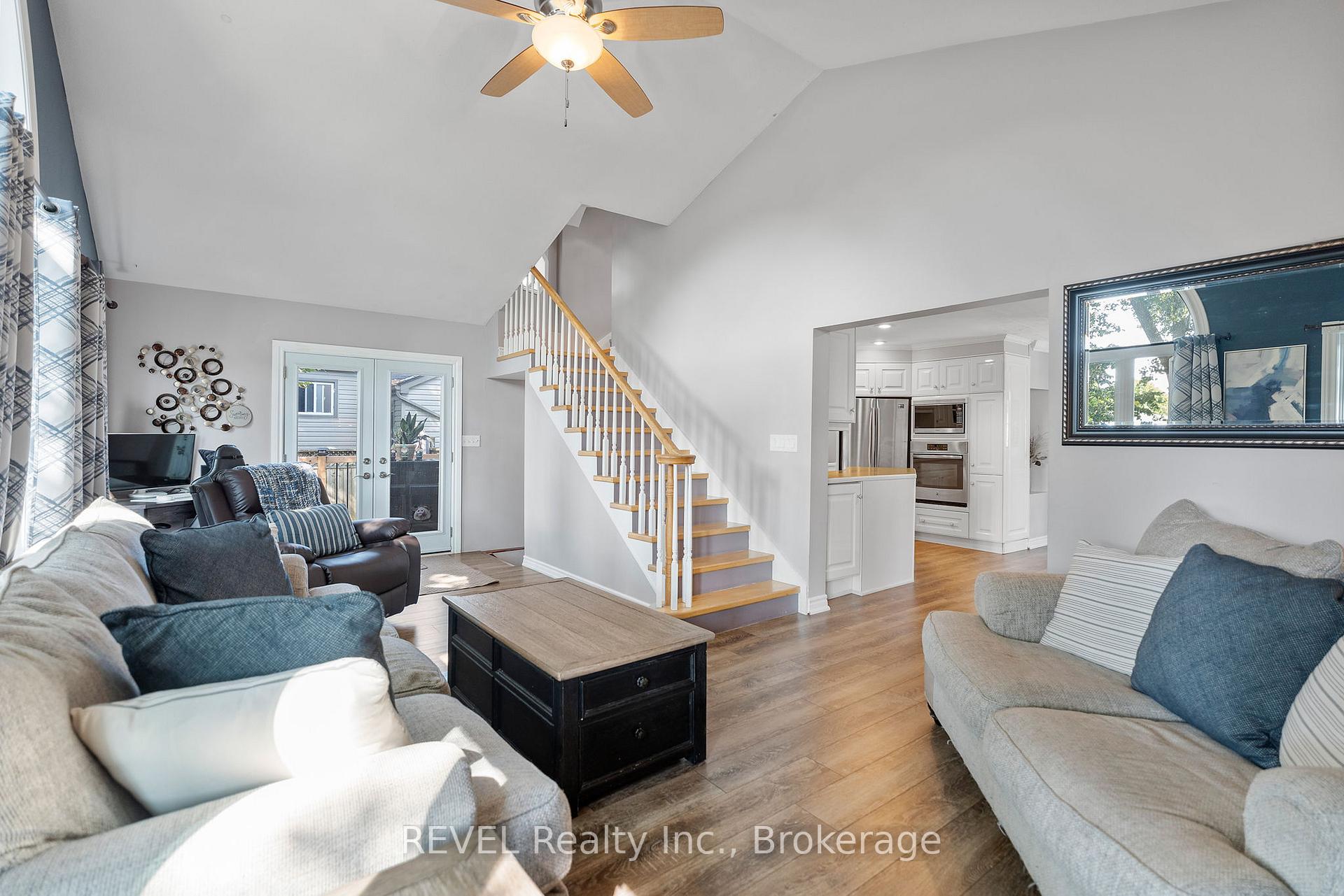 Photo 4 of 6431 Montrose Road, Niagara Falls, West Wood — HOMEH