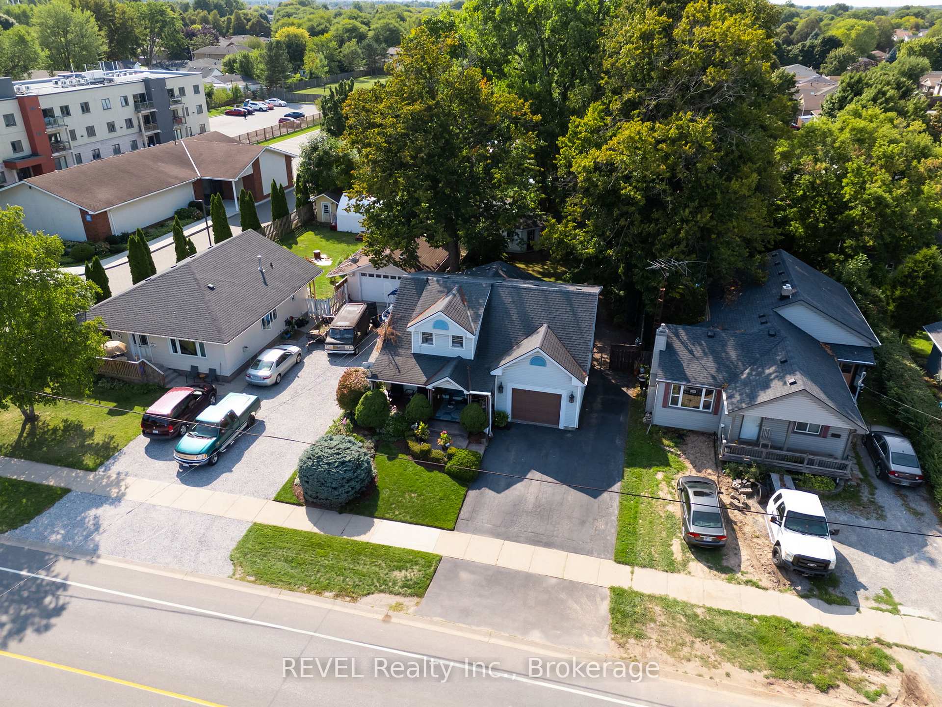Photo 38 of 6431 Montrose Road, Niagara Falls, West Wood — HOMEH