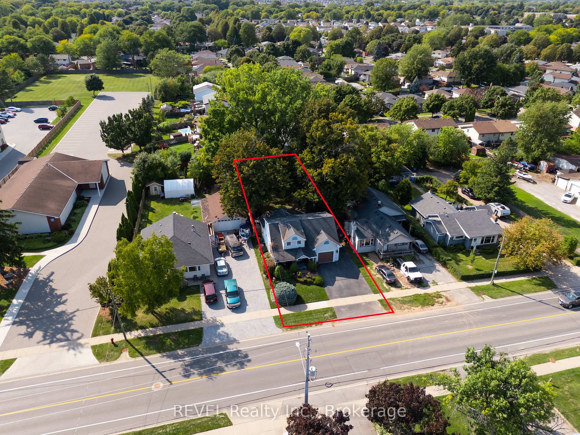 Photo 42 of 6431 Montrose Road, Niagara Falls, West Wood — HOMEH