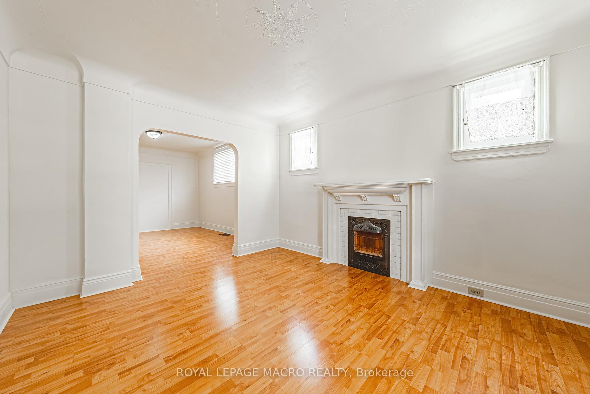Photo 5 of 168 Britannia Avenue, Hamilton, Crown Point — HOMEH