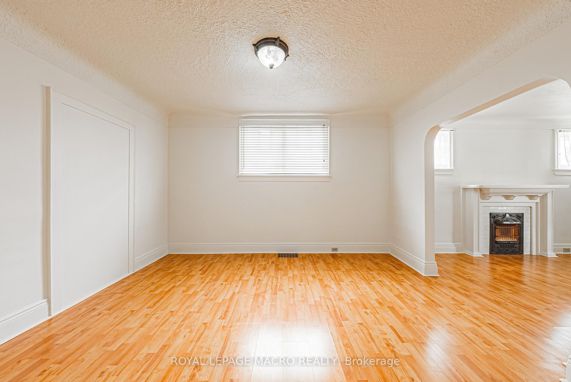 Photo 7 of 168 Britannia Avenue, Hamilton, Crown Point — HOMEH