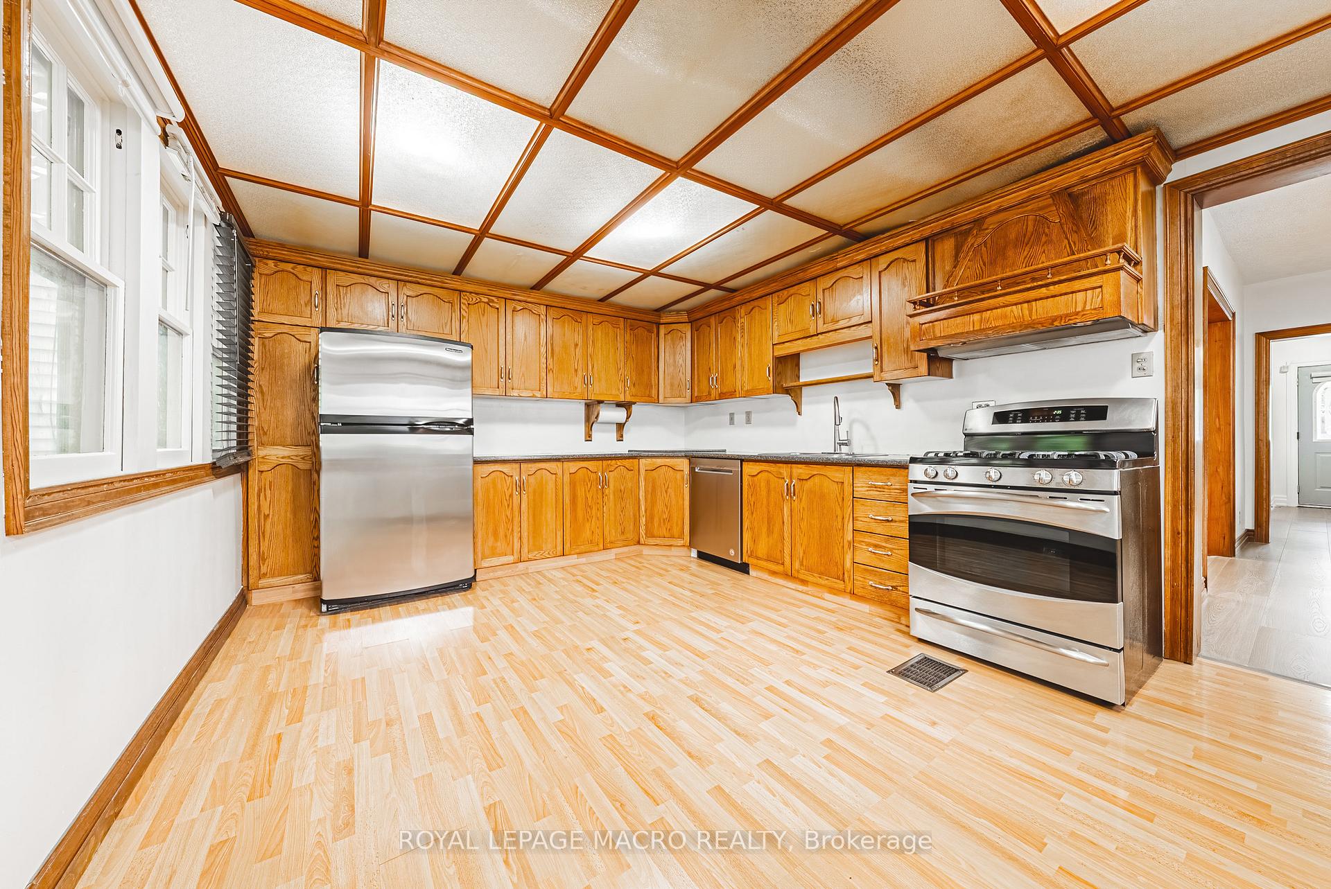 Photo 17 of 168 Britannia Avenue, Hamilton, Crown Point — HOMEH