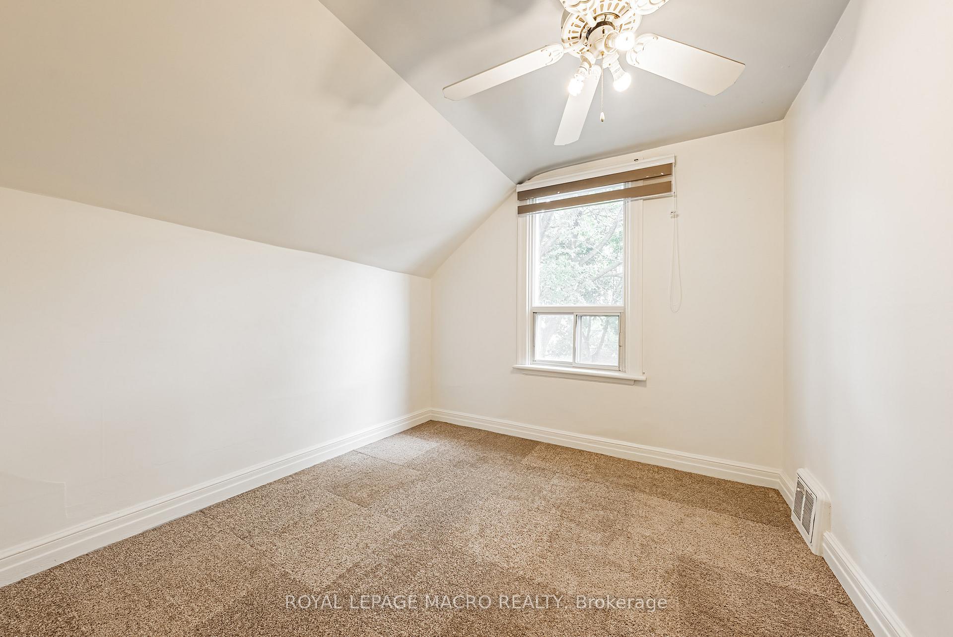 Photo 16 of 168 Britannia Avenue, Hamilton, Crown Point — HOMEH
