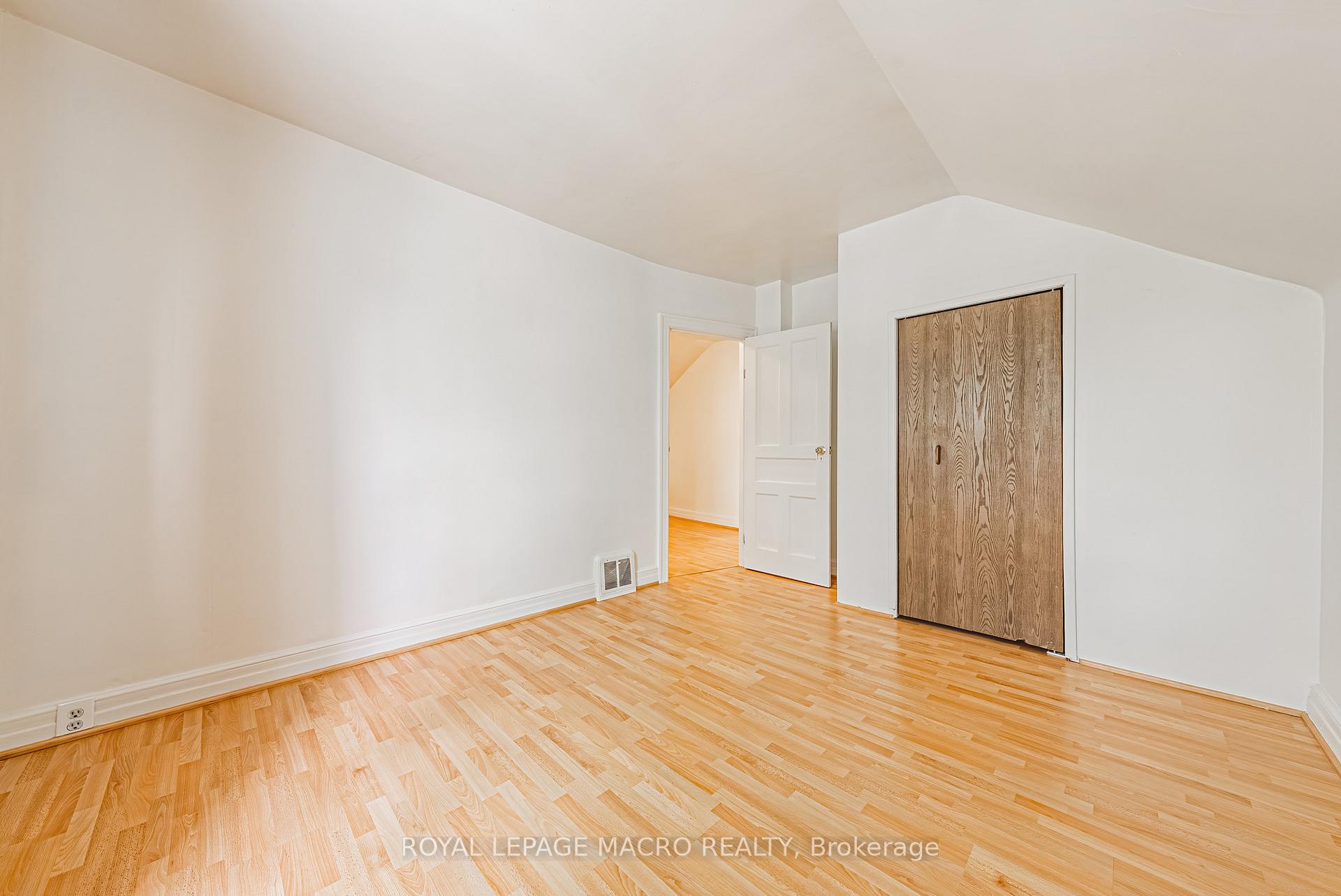 Photo 29 of 168 Britannia Avenue, Hamilton, Crown Point — HOMEH