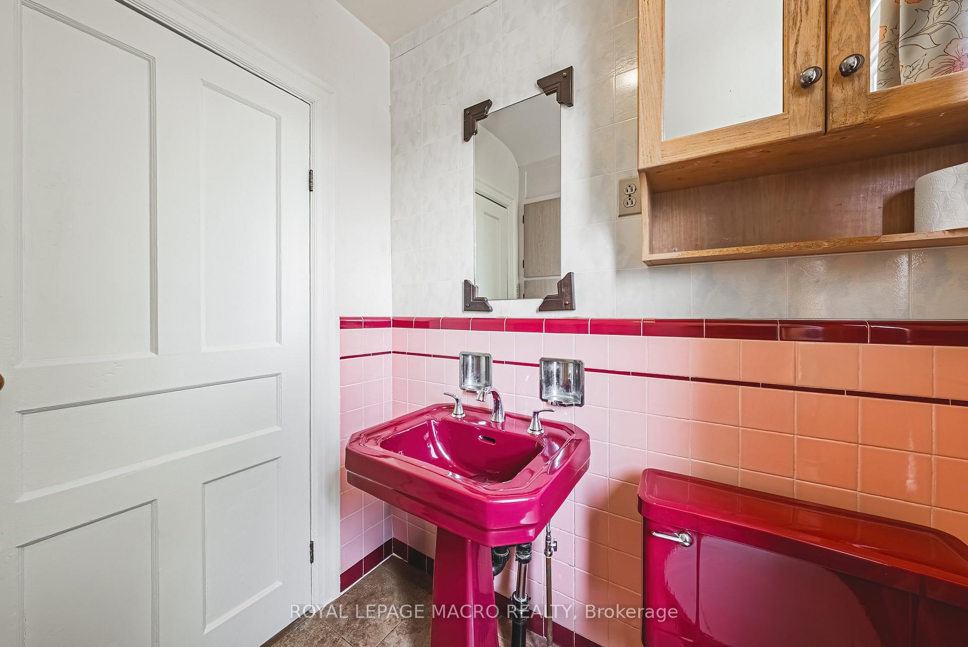 Photo 23 of 168 Britannia Avenue, Hamilton, Crown Point — HOMEH