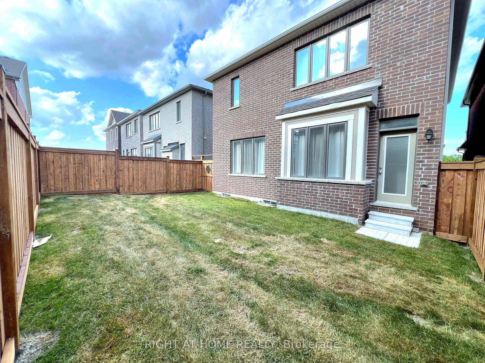 Photo 16 of 3294 Turnstone Boulevard, Pickering, Rural Pickering — HOMEH