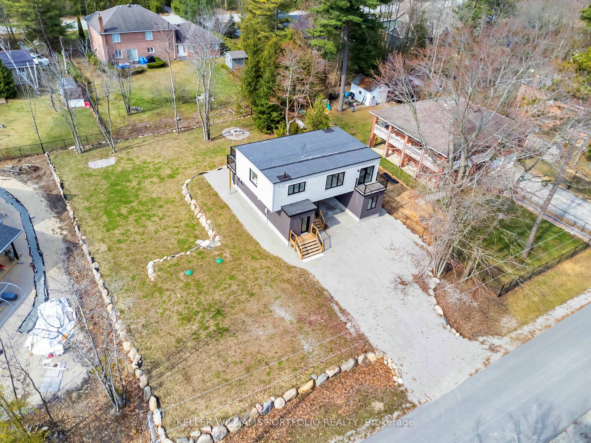 Photo 23 of 2 Grosvenor Drive, Tiny, Rural Tiny — HOMEH