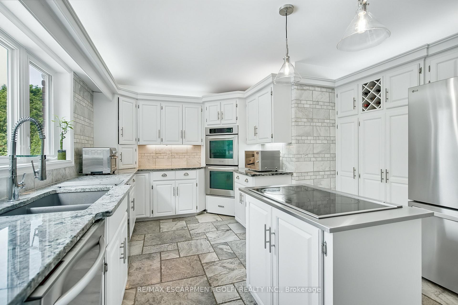 Photo 16 of 268 Appleby Road, Hamilton, Ancaster — HOMEH