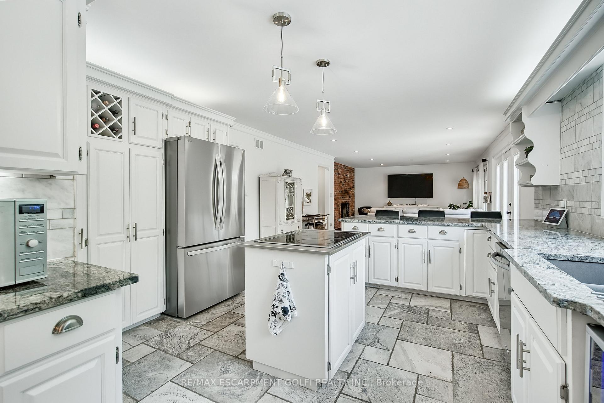 Photo 27 of 268 Appleby Road, Hamilton, Ancaster — HOMEH