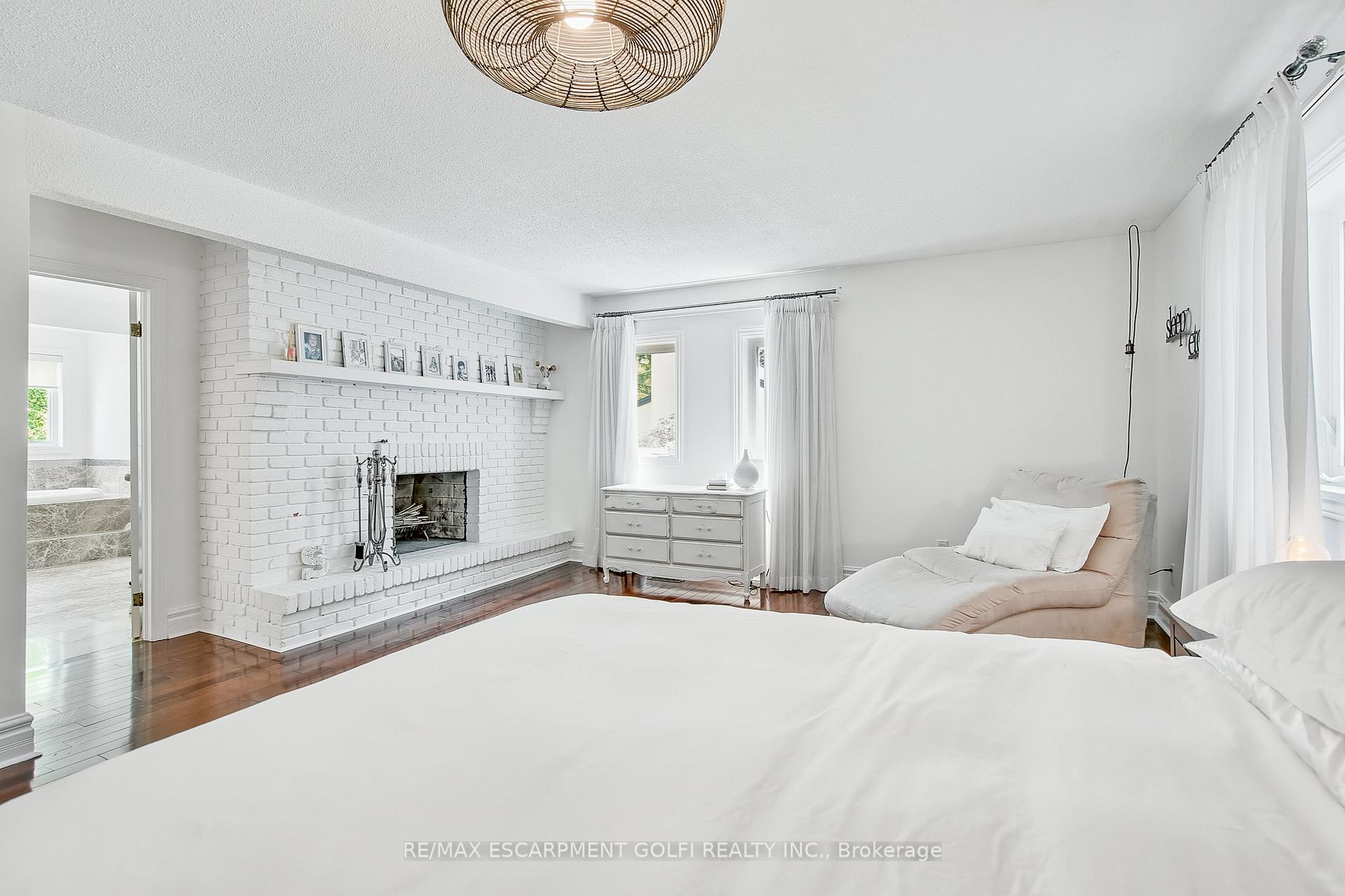 Photo 14 of 268 Appleby Road, Hamilton, Ancaster — HOMEH