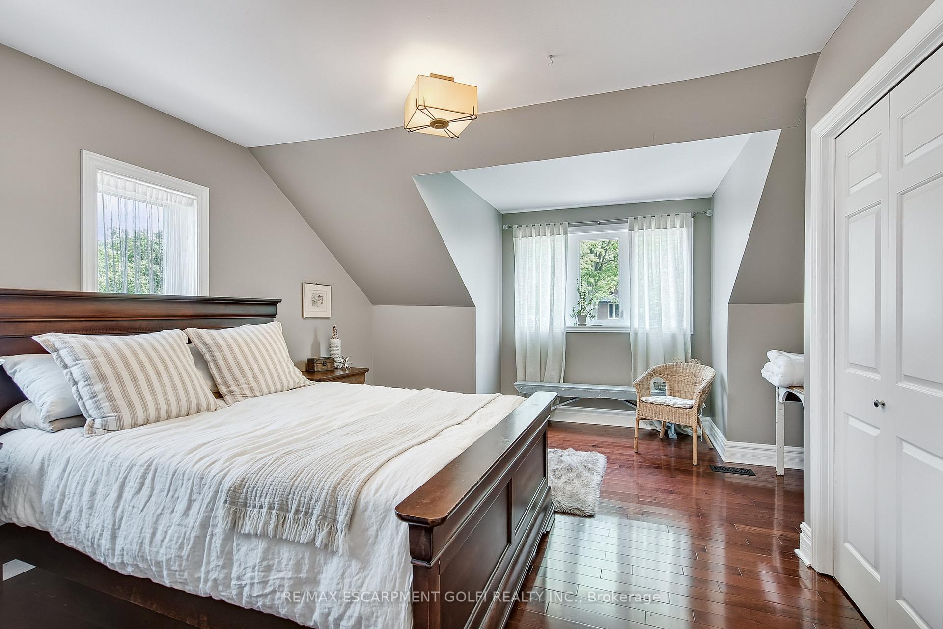 Photo 19 of 268 Appleby Road, Hamilton, Ancaster — HOMEH