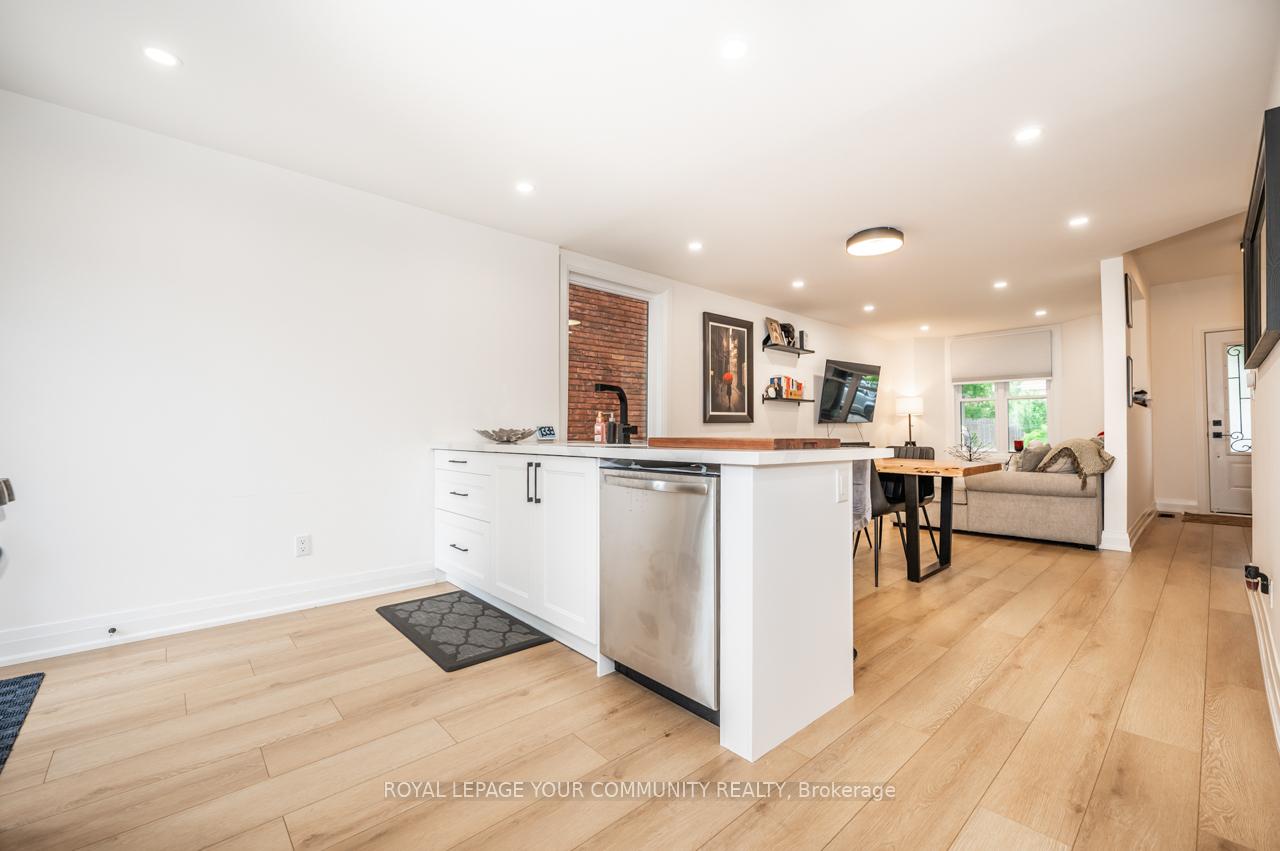 Photo 7 of 75 Lorne Avenue, Hamilton, Blakeley — HOMEH