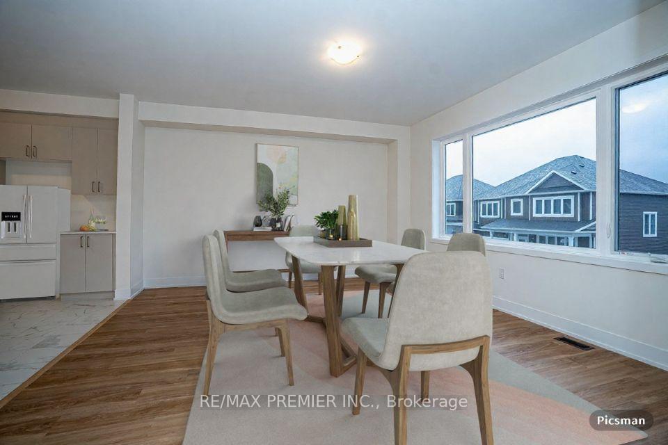 Photo 2 of 17 Hampton Lane, Barrie, Ardagh — HOMEH