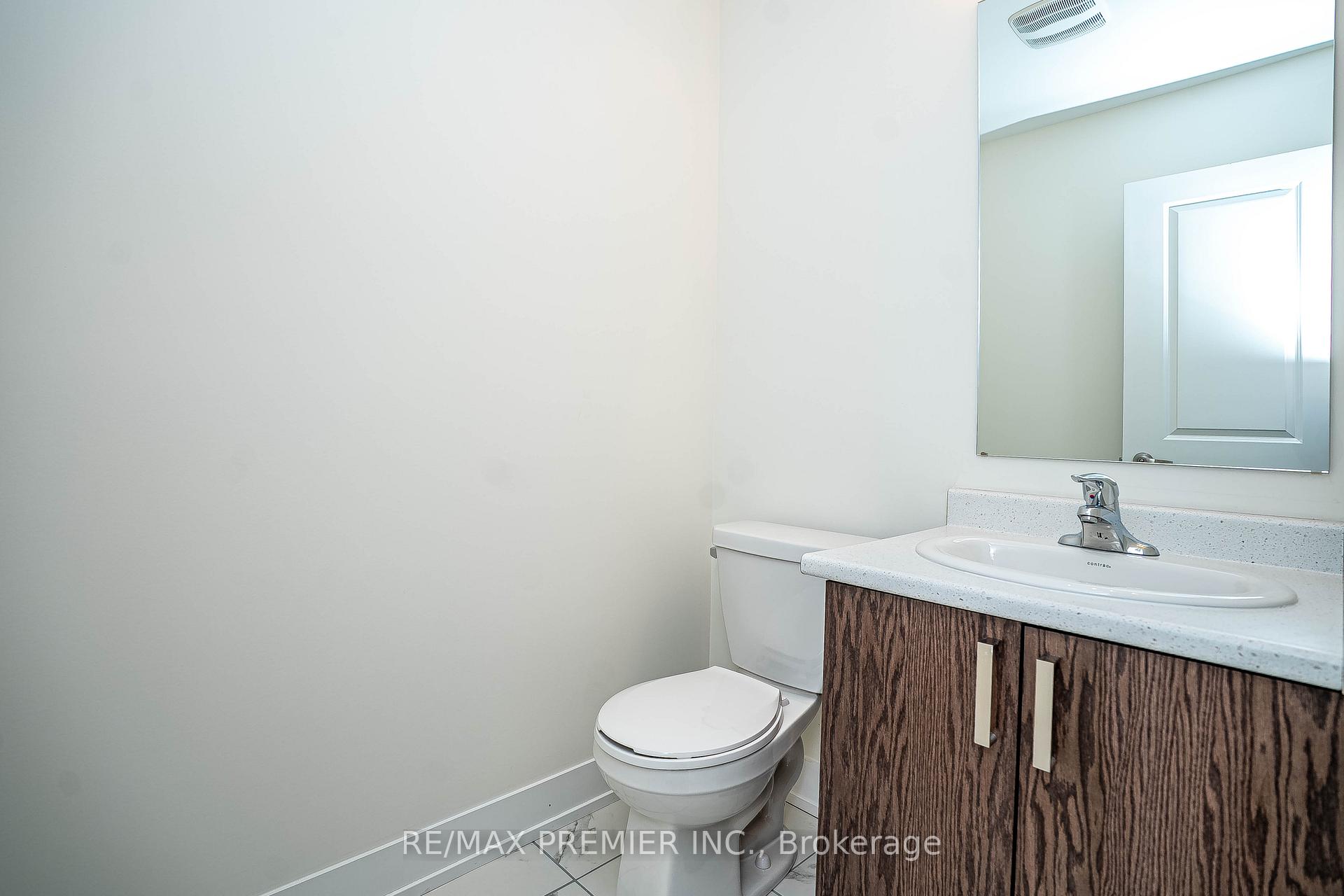 Photo 15 of 17 Hampton Lane, Barrie, Ardagh — HOMEH