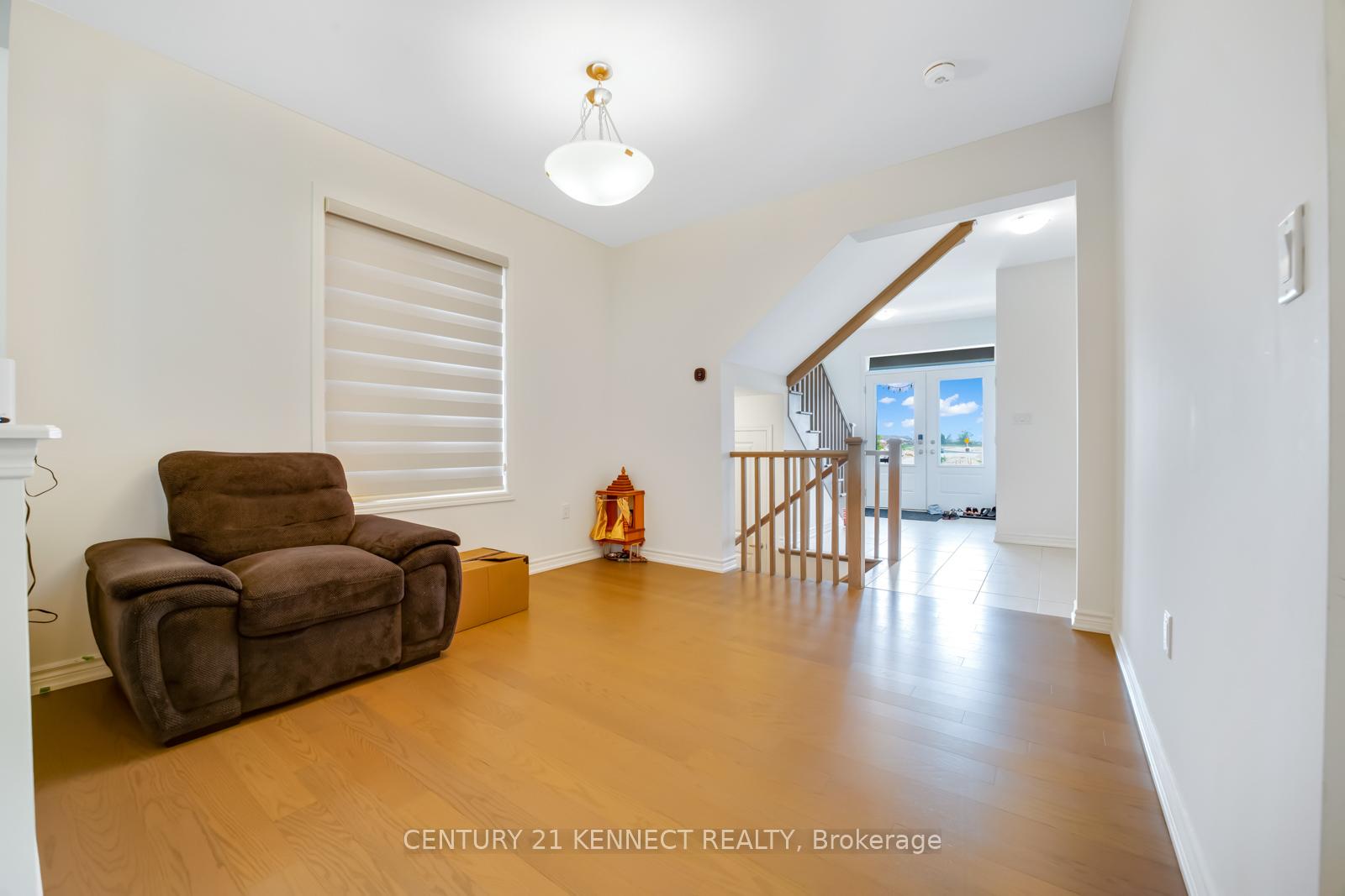 Photo 18 of 390 Madelaine Drive, Barrie, Rural Barrie Southeast — HOMEH