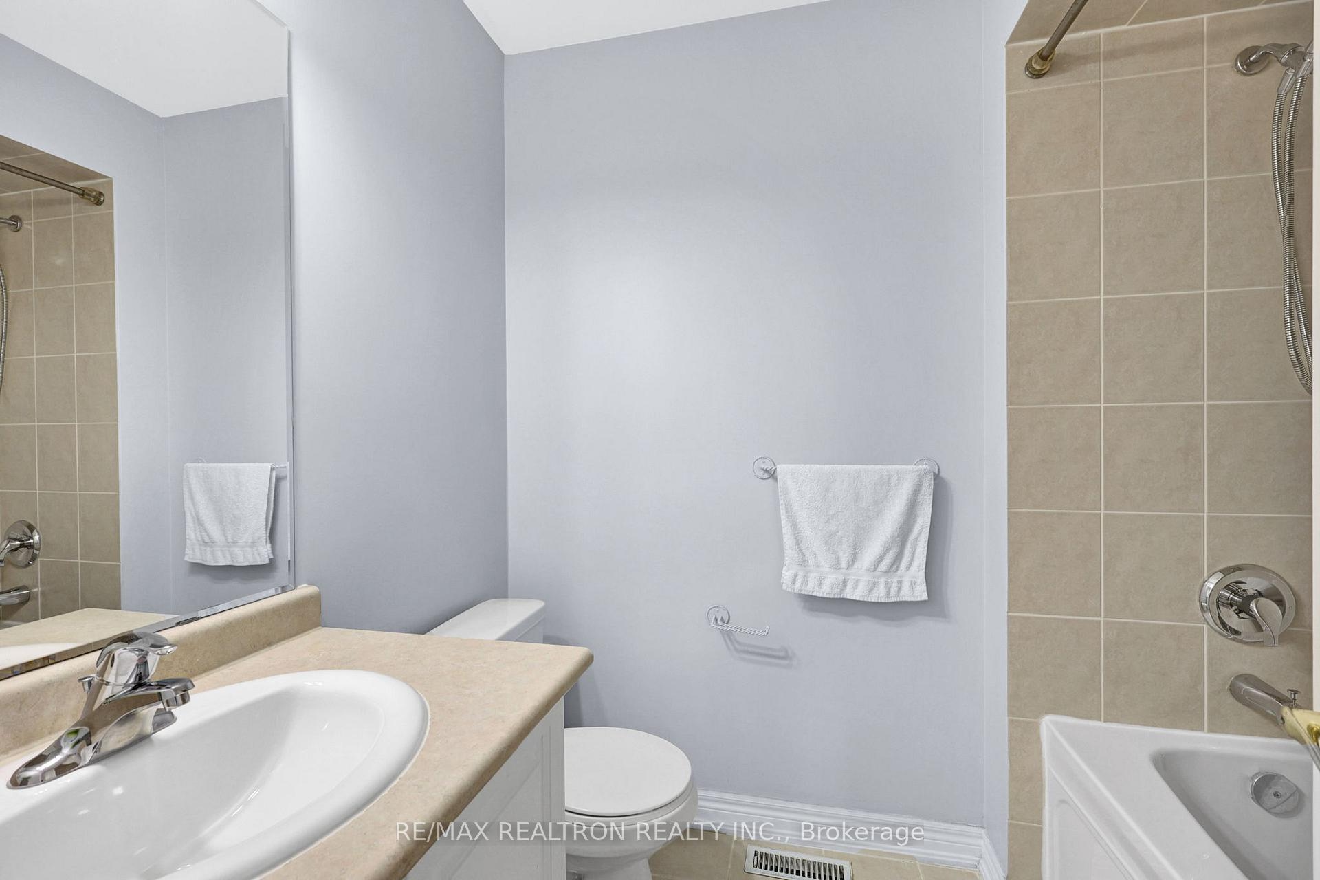 Photo 10 of 199 Davos Road, Vaughan, Vellore Village — HOMEH