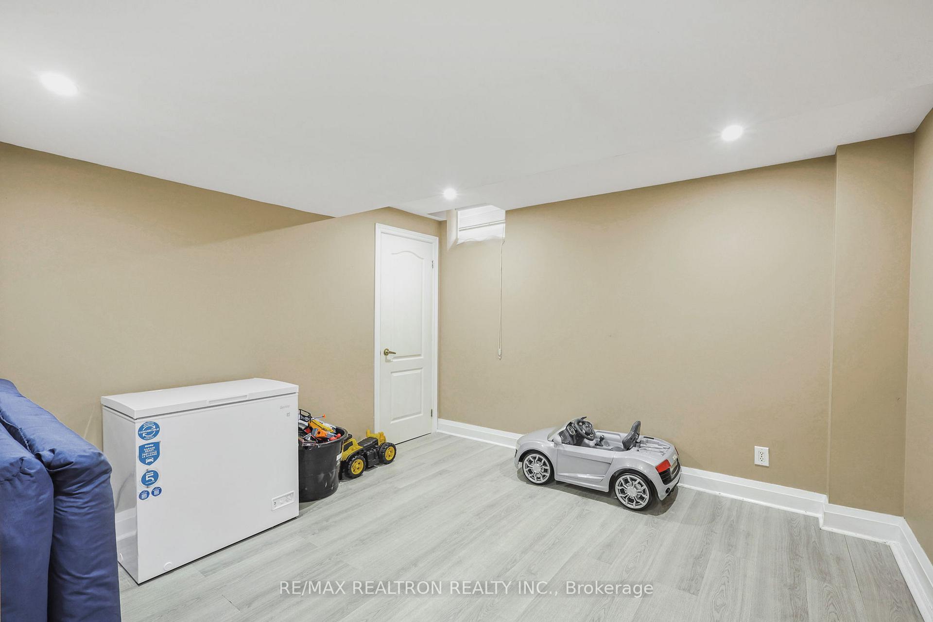 Photo 20 of 199 Davos Road, Vaughan, Vellore Village — HOMEH